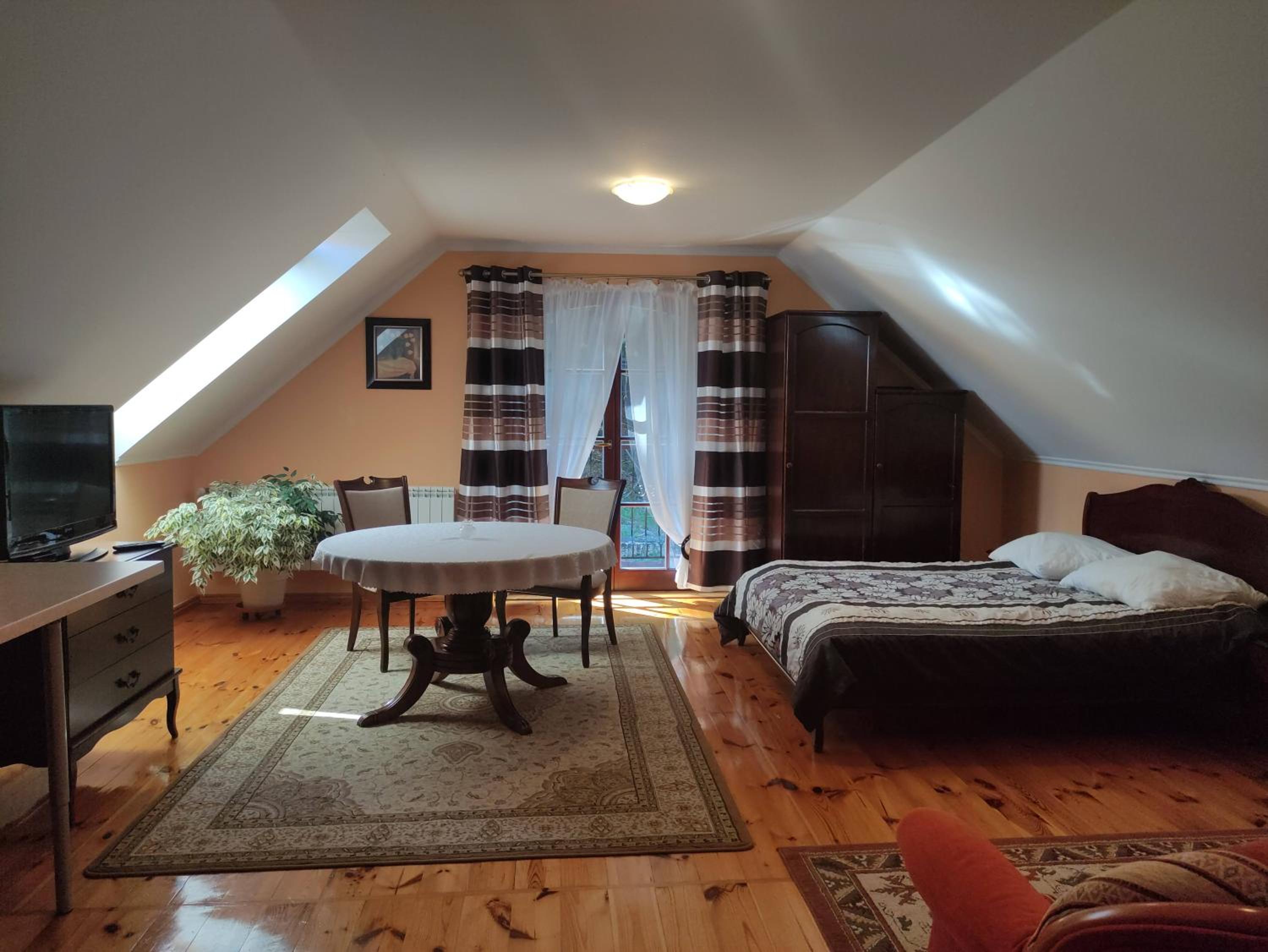 Quadruple Room with Balcony - Photo 1