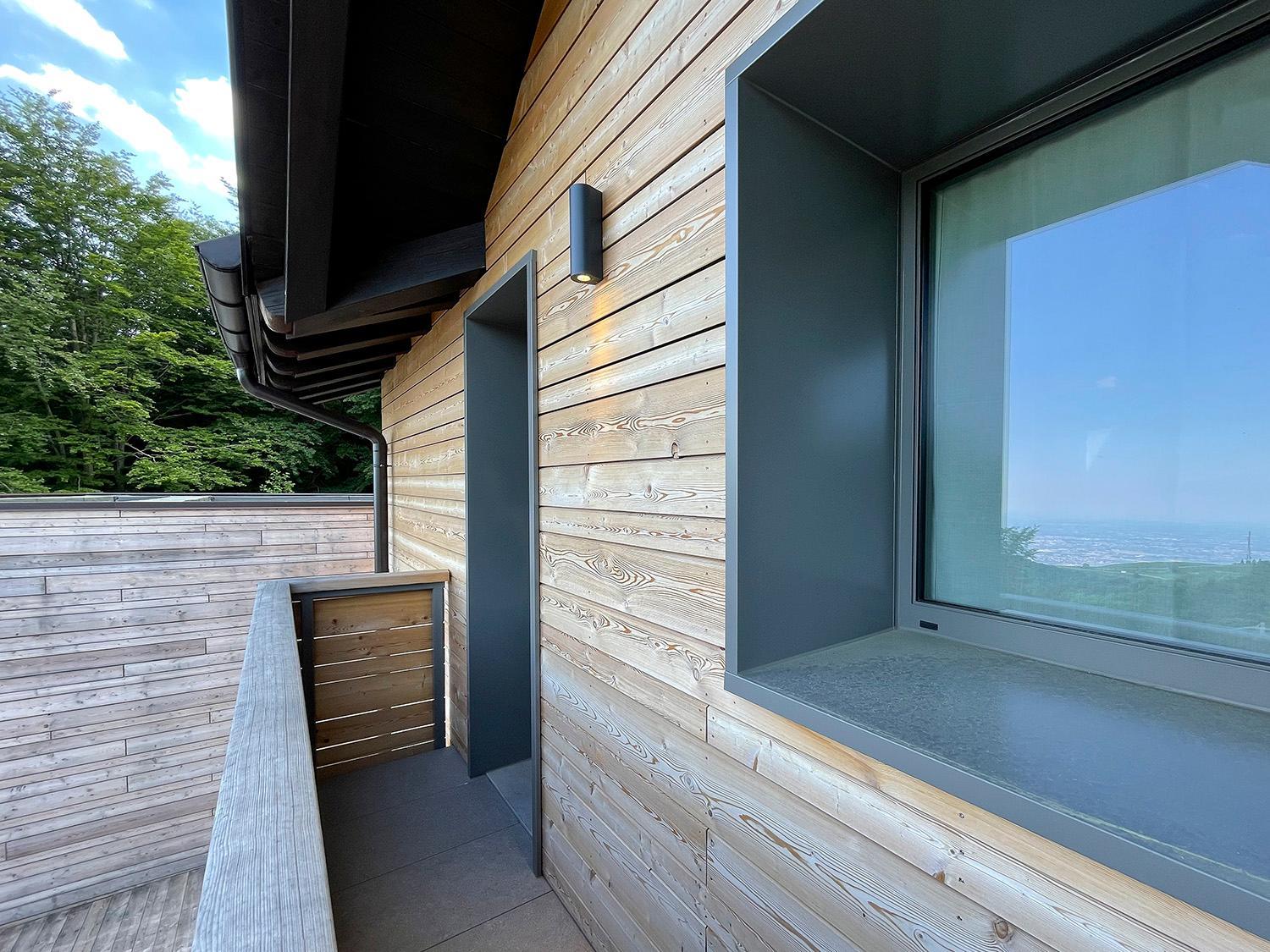 Deluxe Double Room with Balcony photo 2