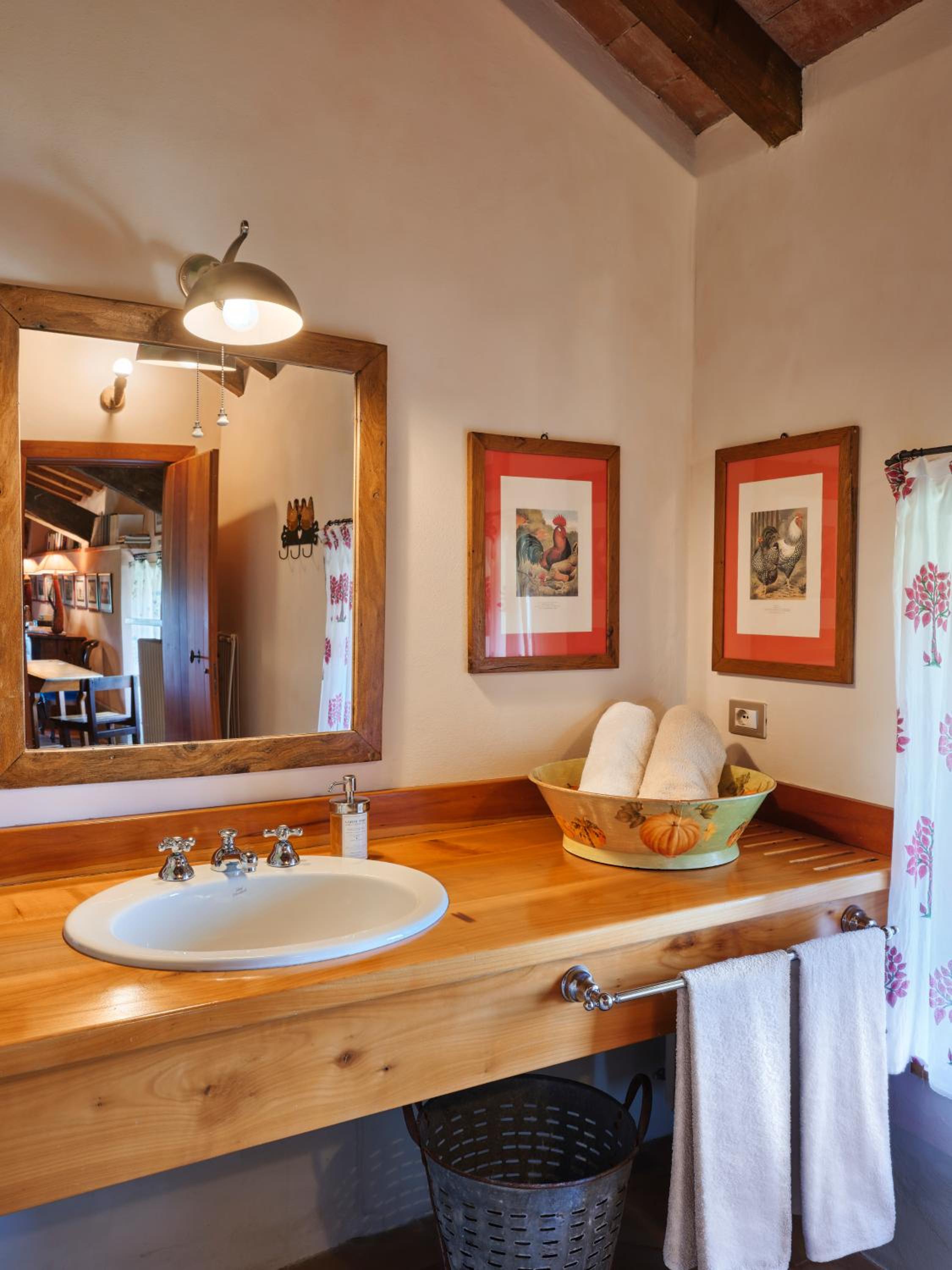 Double or Twin Room with Private Bathroom photo 3