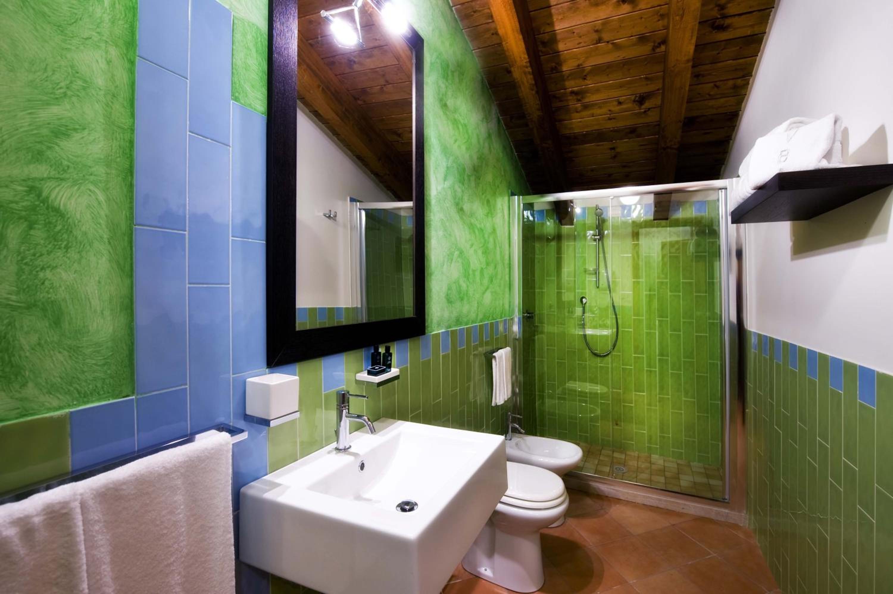 Double Room - Photo 2