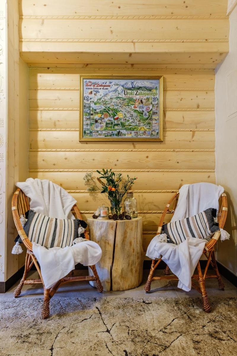 Quadruple Room with Mountain View