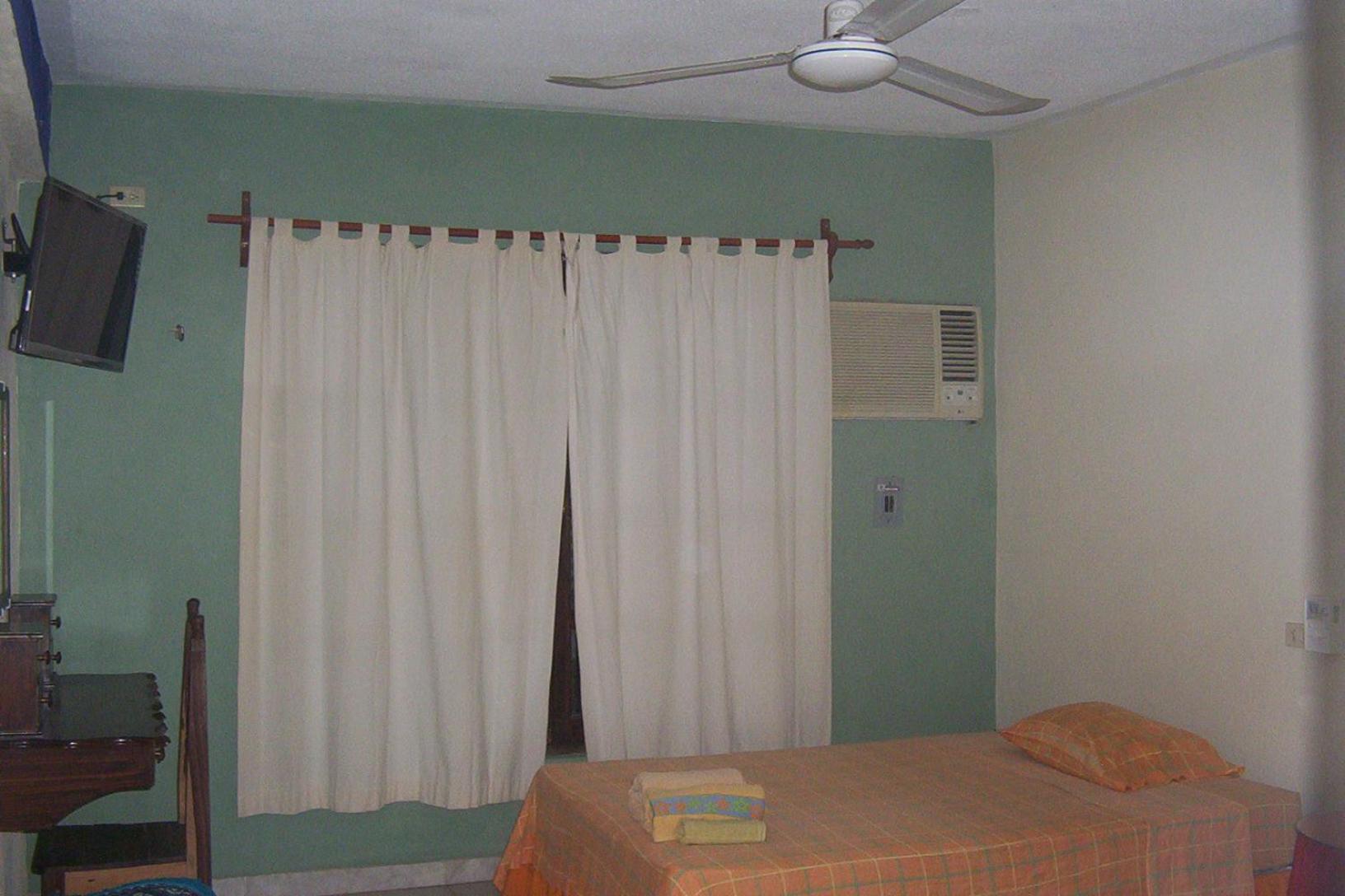 Double Room with Two Double Beds photo 3