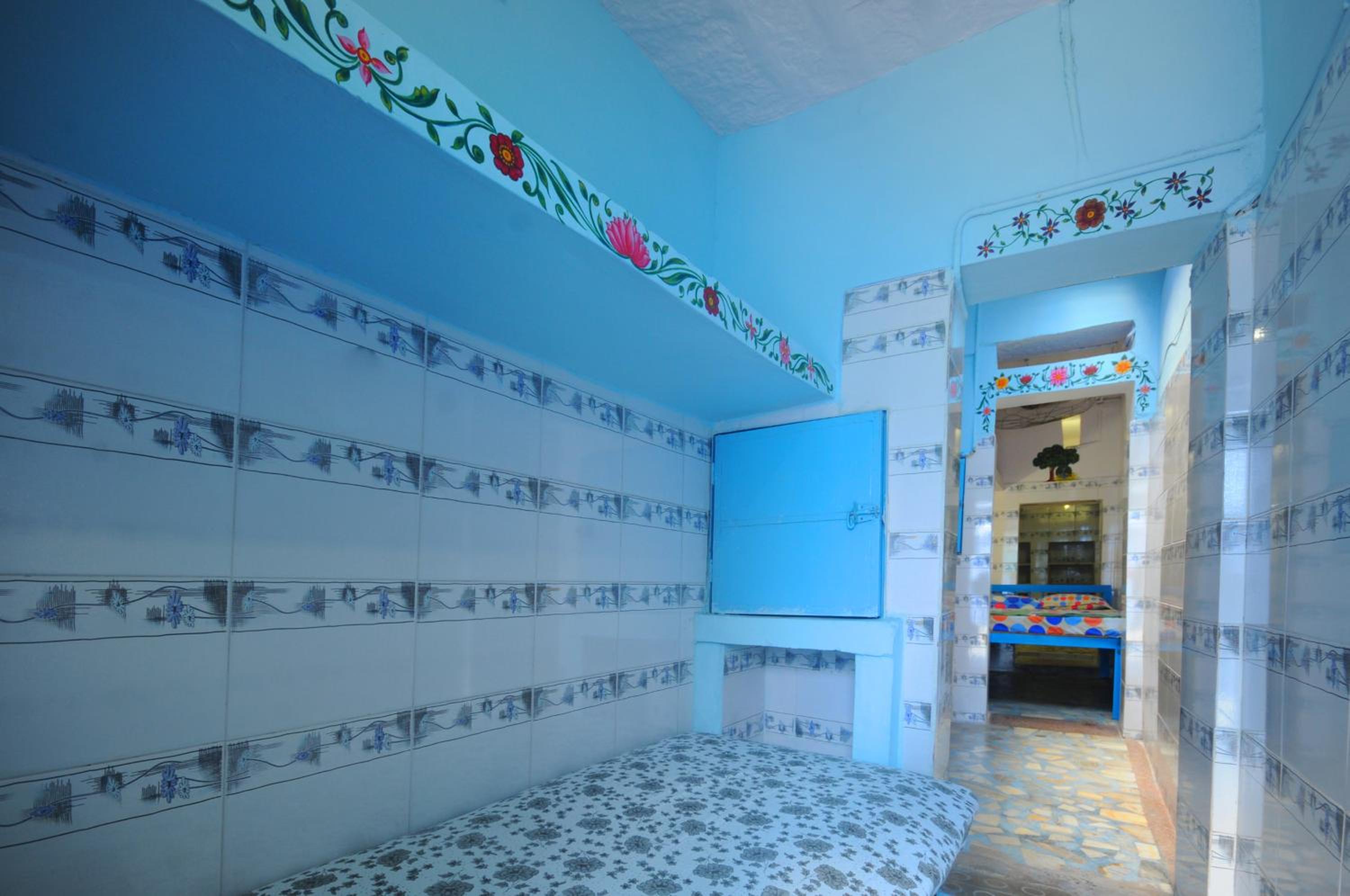 Budget Double Room with Shared Bathroom photo 1