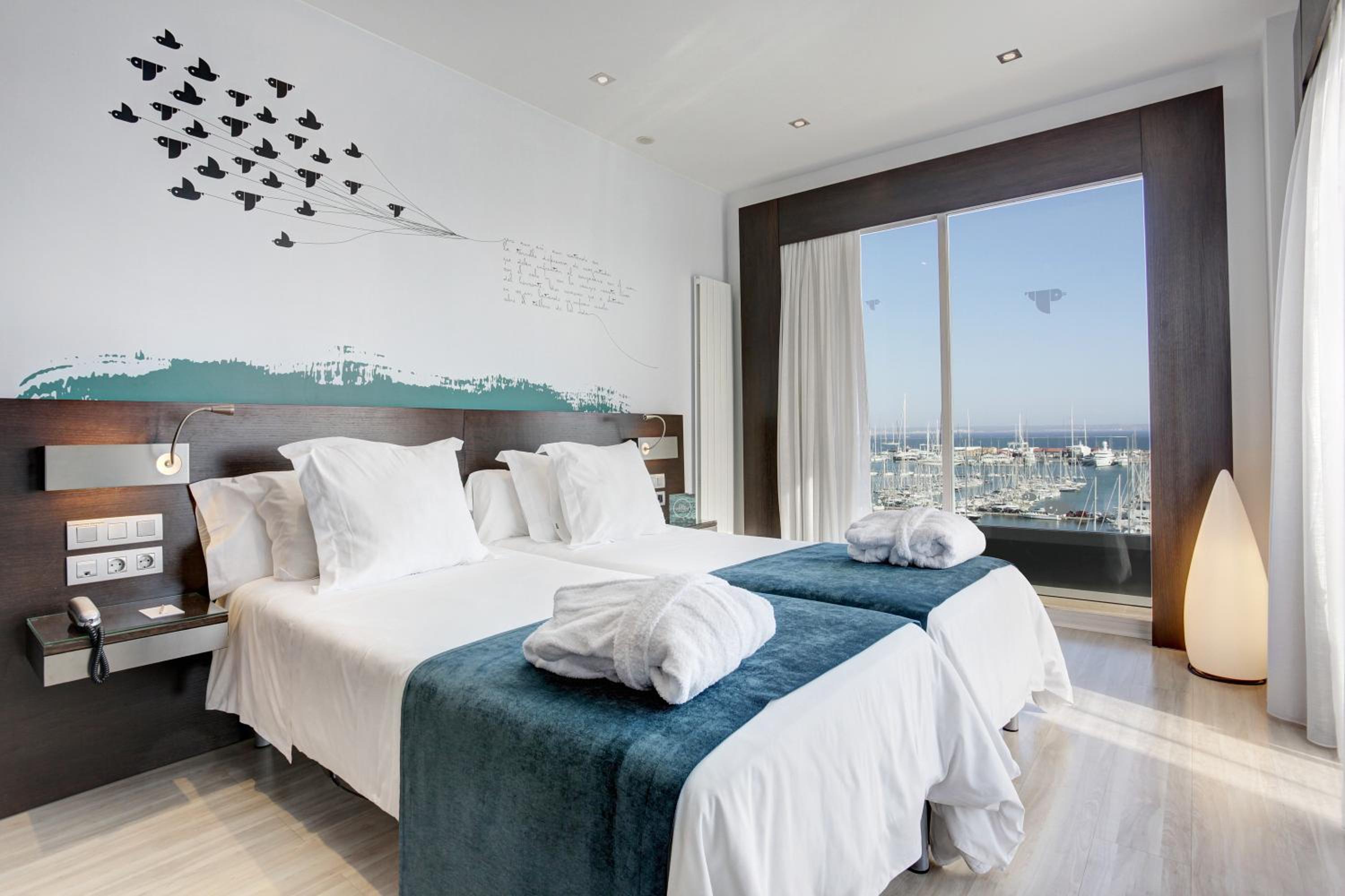 Twin Room with Sea View