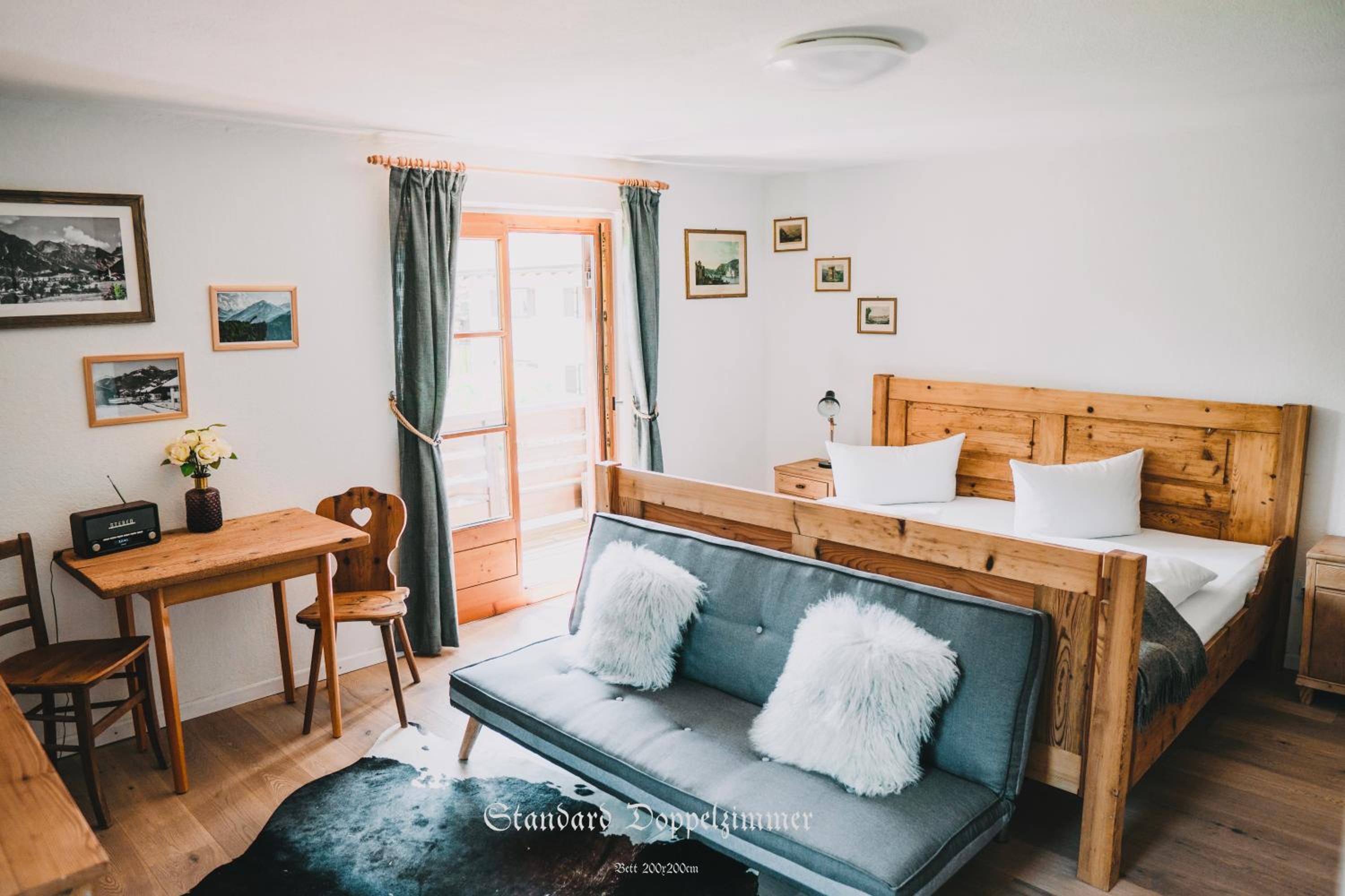 Standard Double Room photo 2