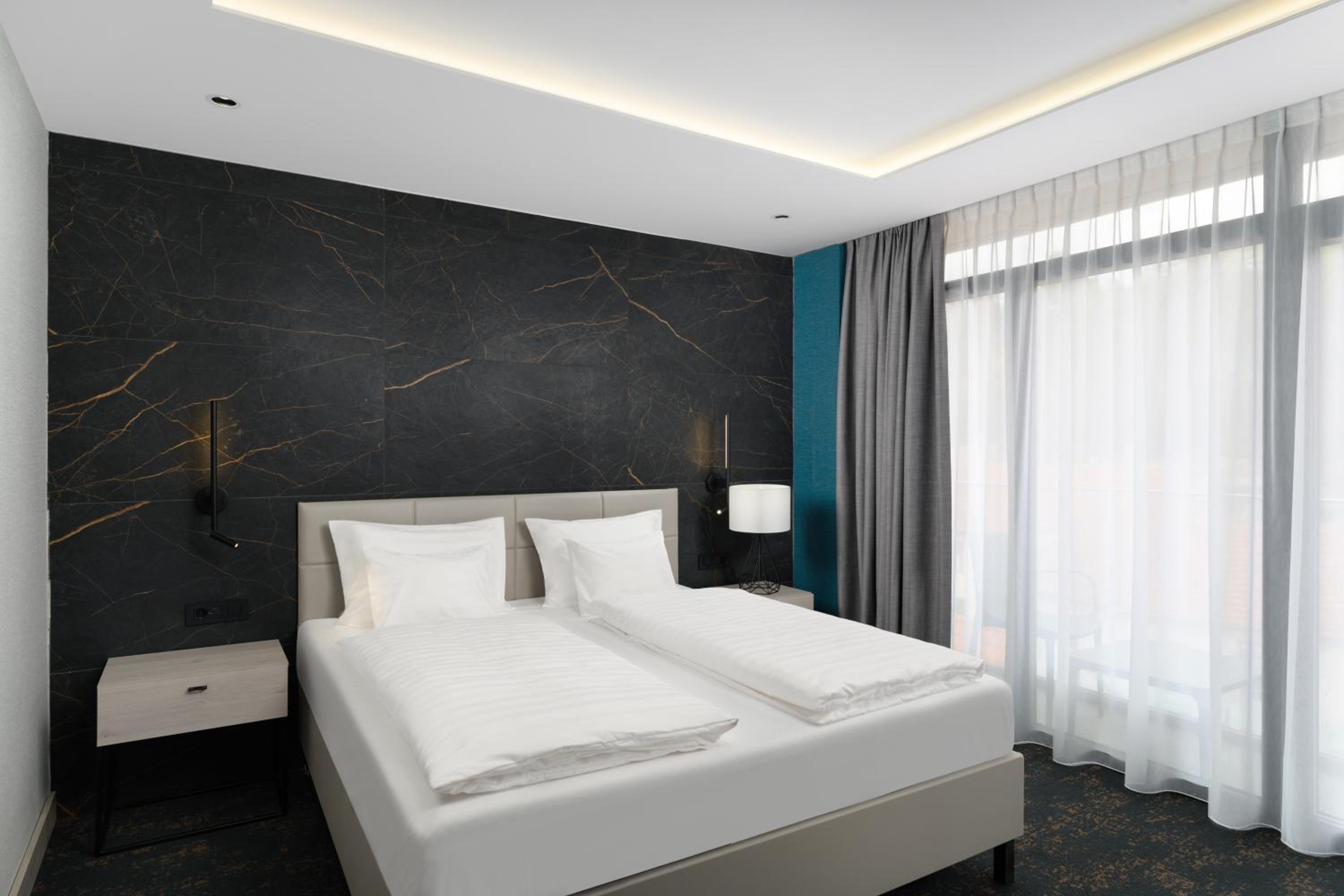 Standard Double Room - Photo 3