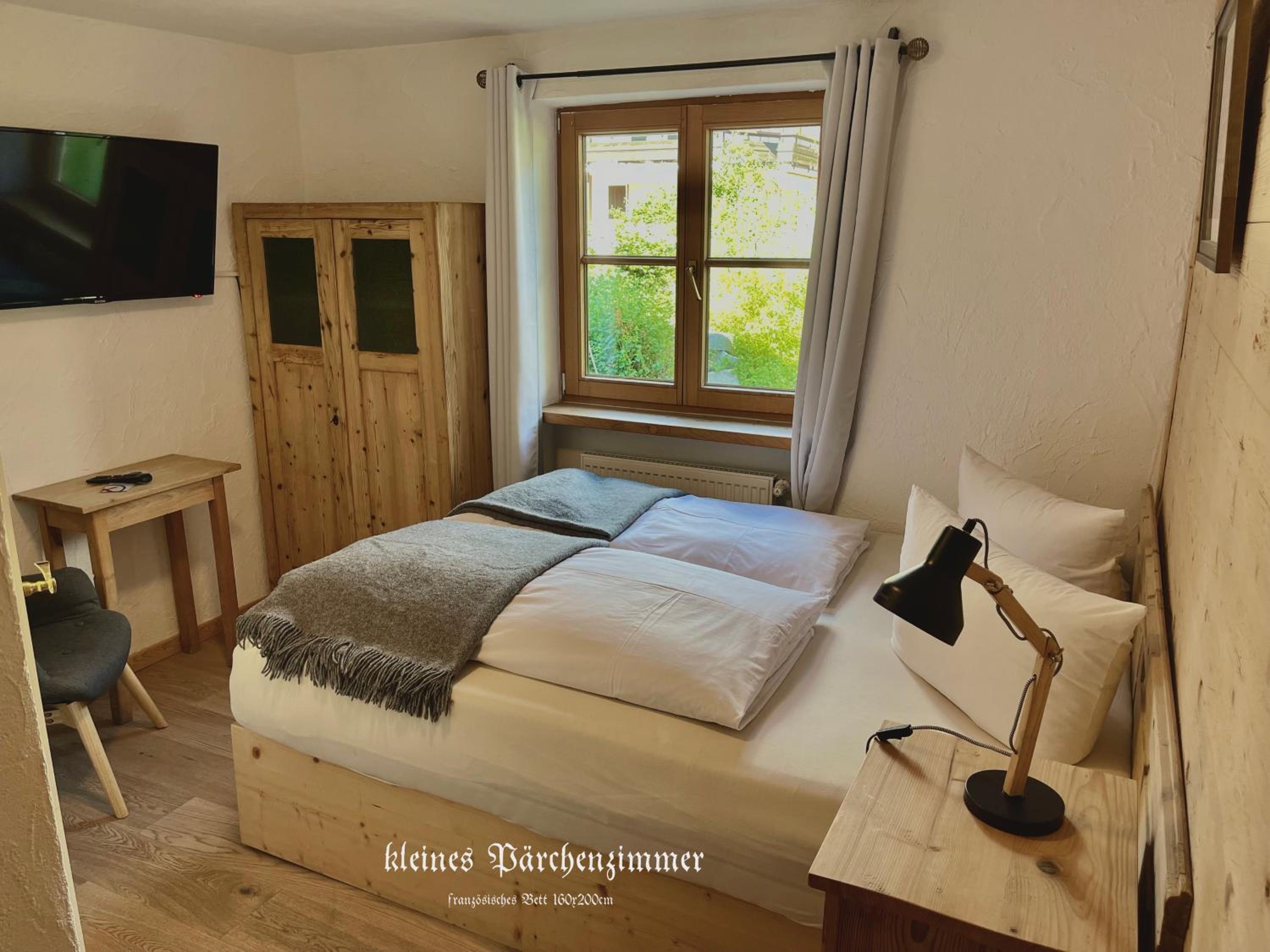 Small Double Room photo 2