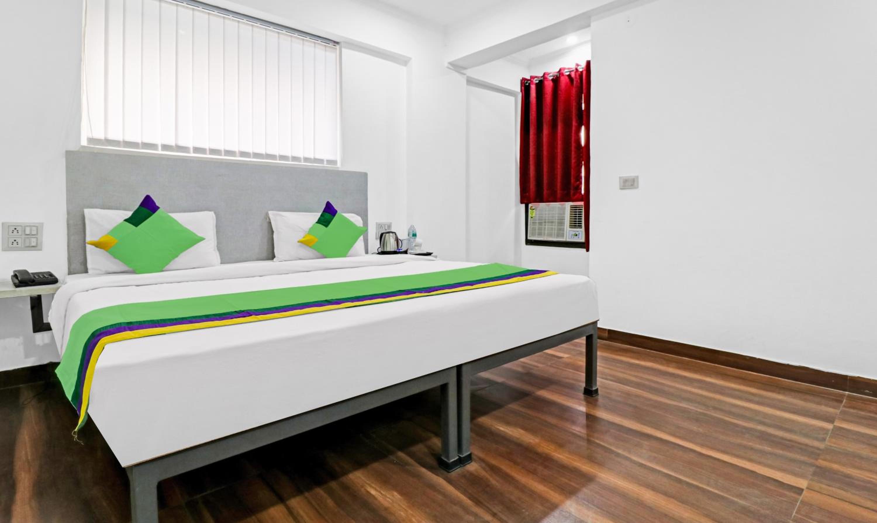 Deluxe Family Room - Photo 6