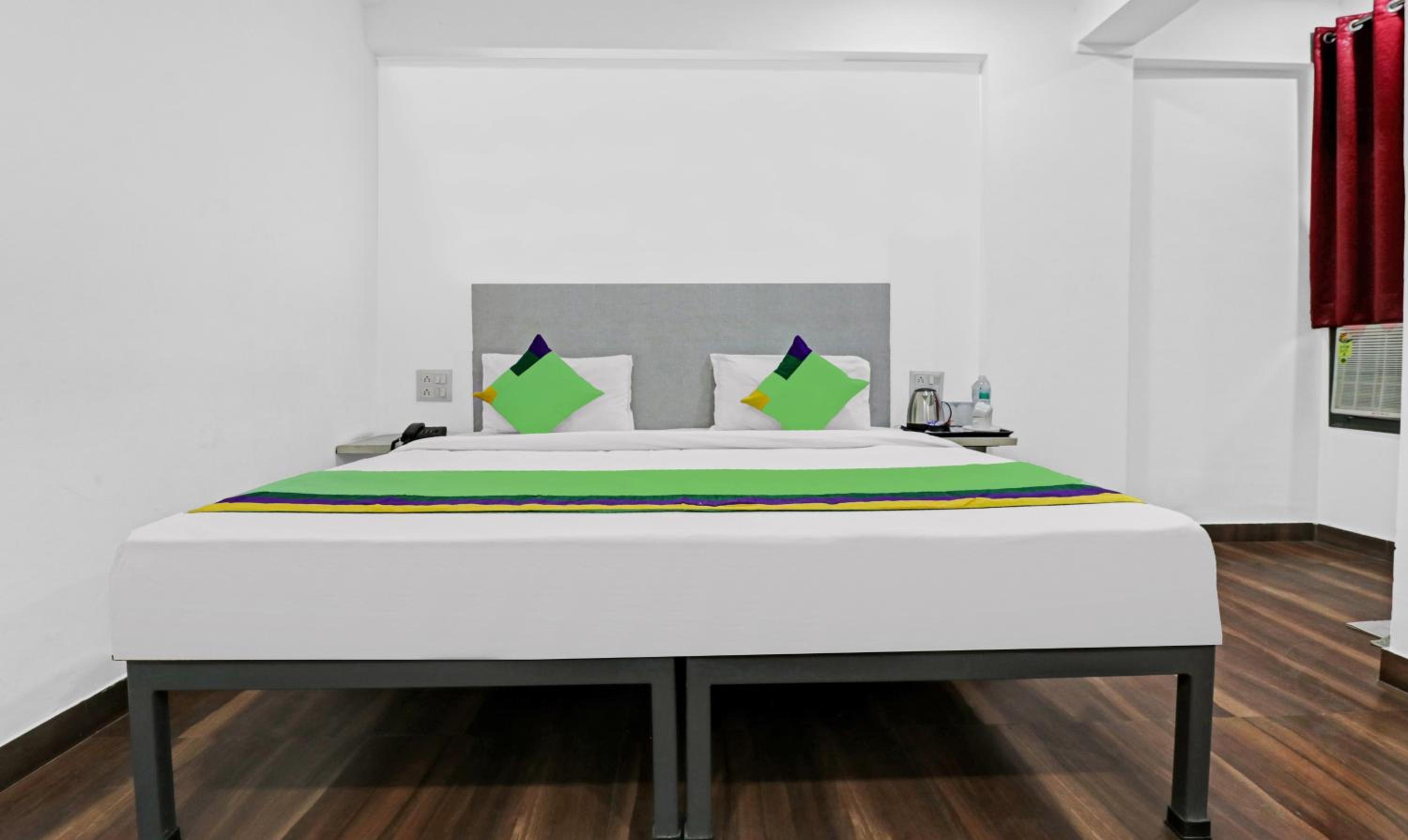 Deluxe Family Room - Photo 3