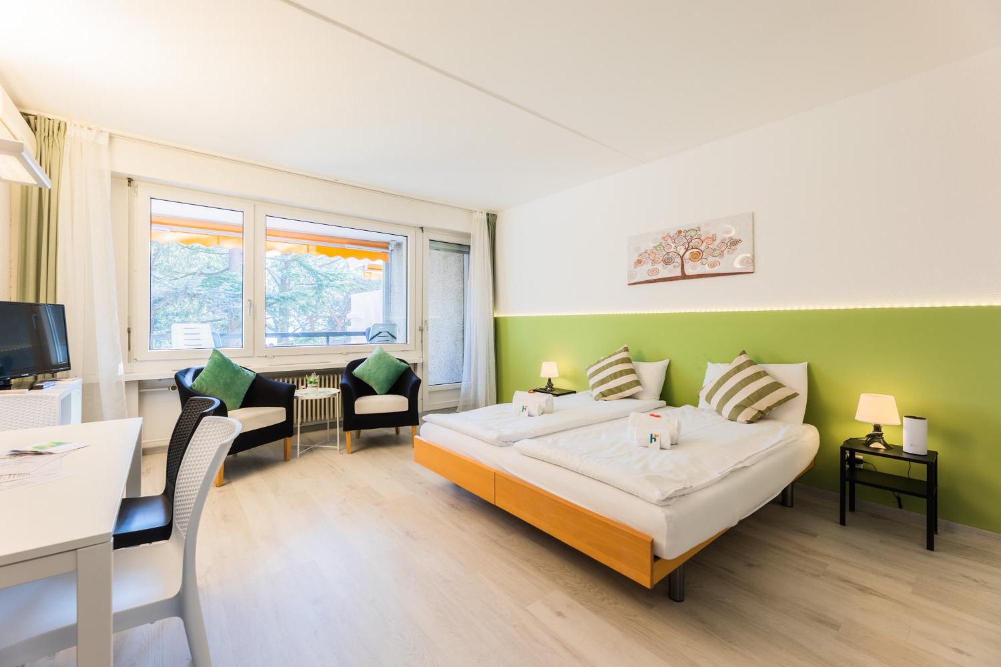 Apartment with Garden View - Photo 17