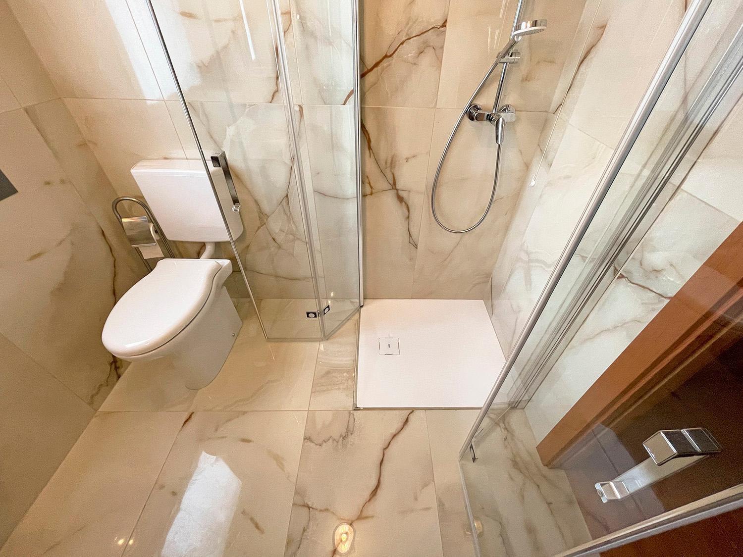 Double Room - Disability Access photo 3