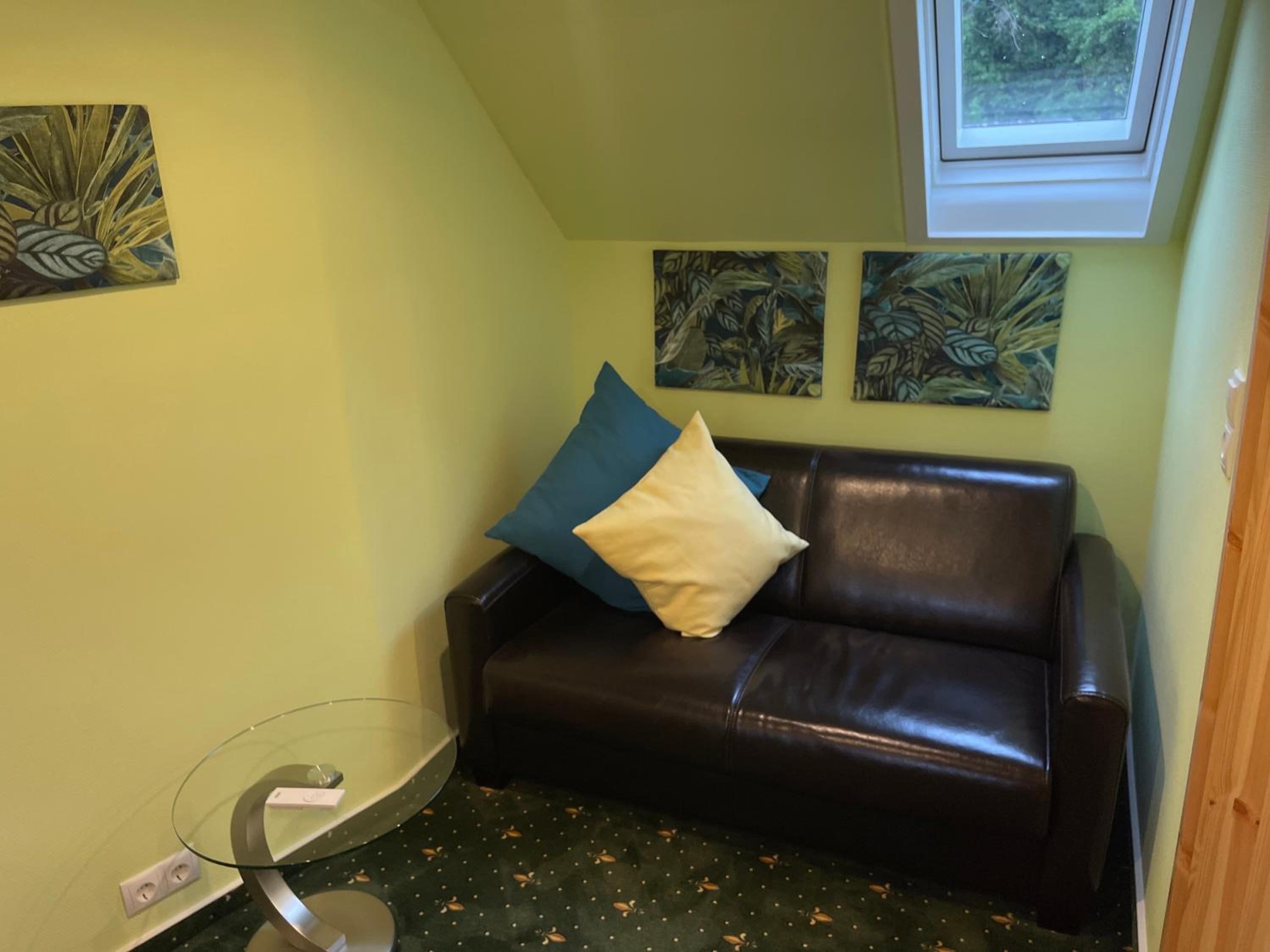 Family Studio - Photo 8