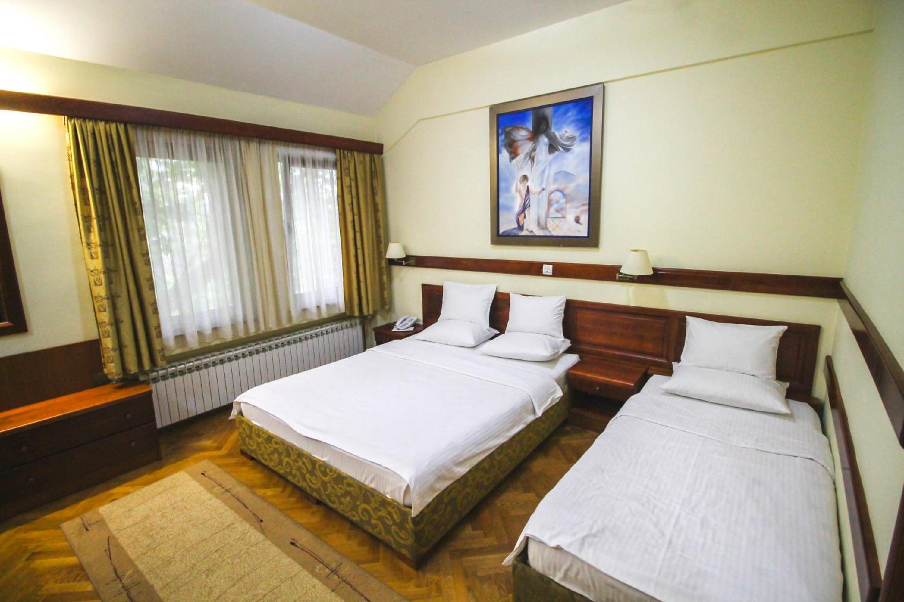 One-Bedroom Suite photo 2