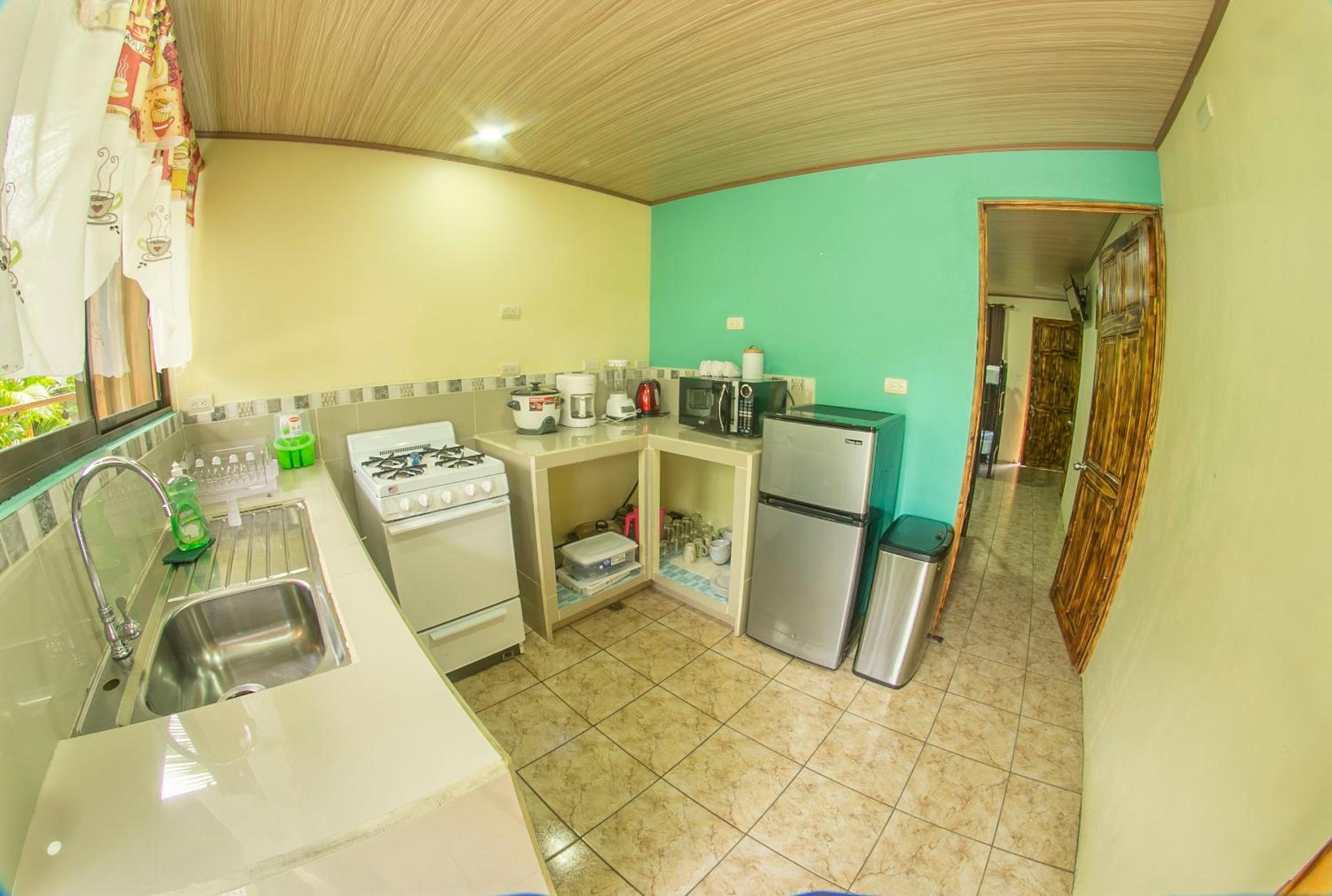 Apartment photo 2