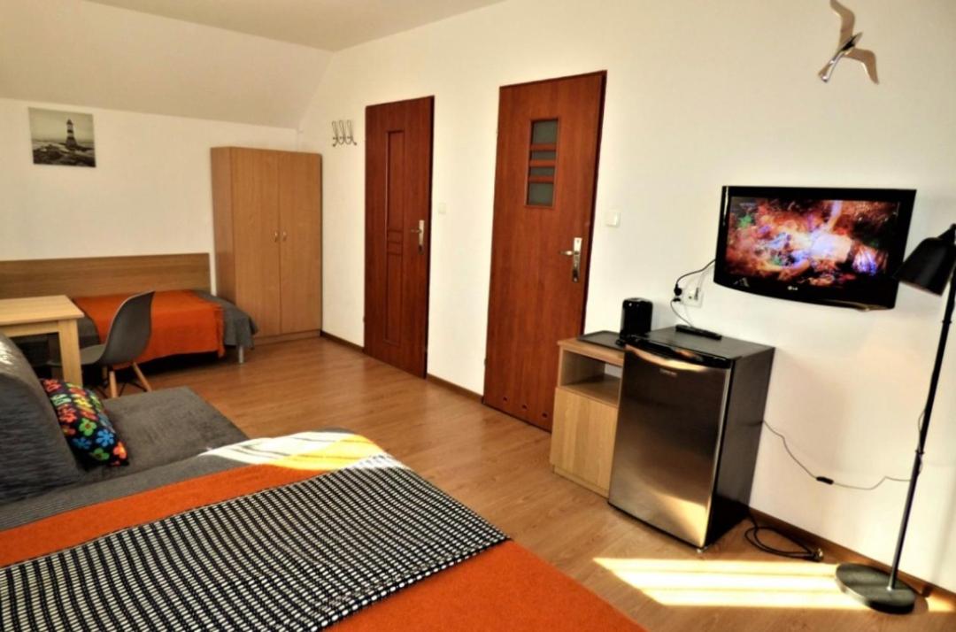 Triple Room with Private Bathroom photo 1