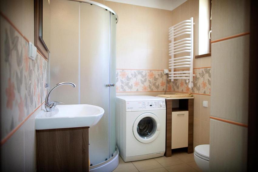 Four-Bedroom House photo 2