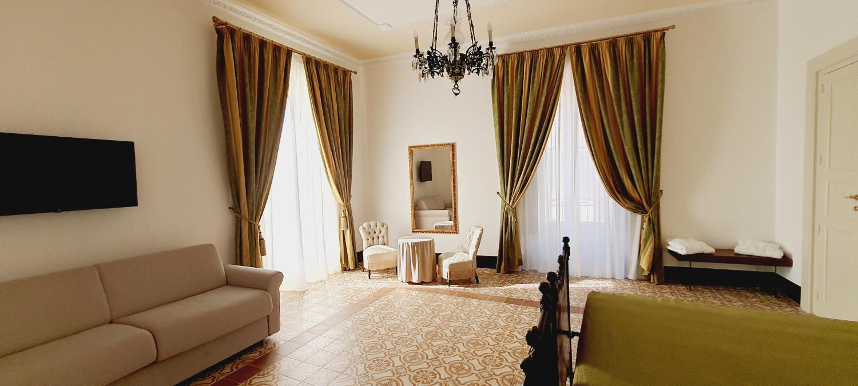 Deluxe Double Room with Castle View photo 1