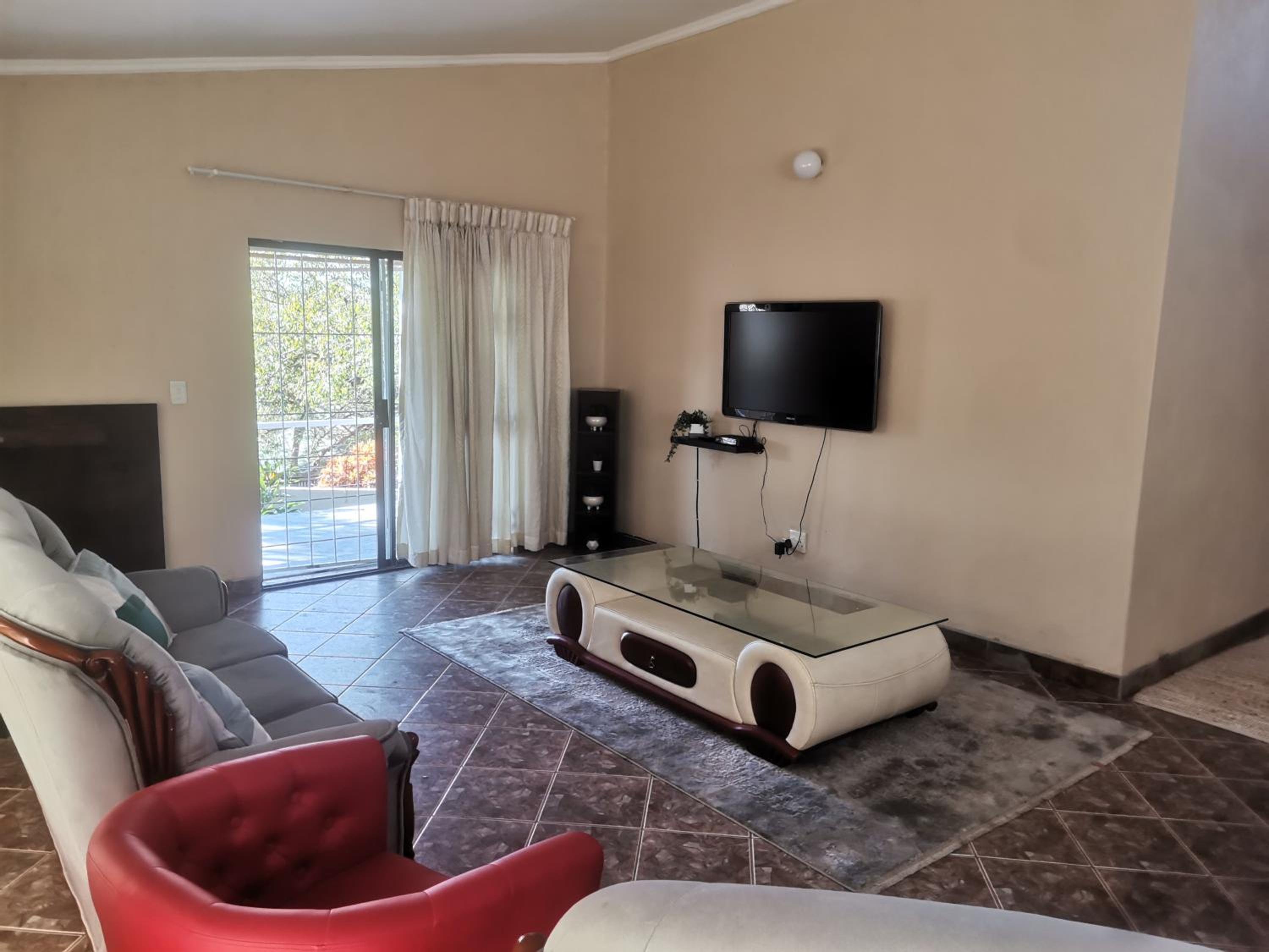 Four-Bedroom House - Photo 13