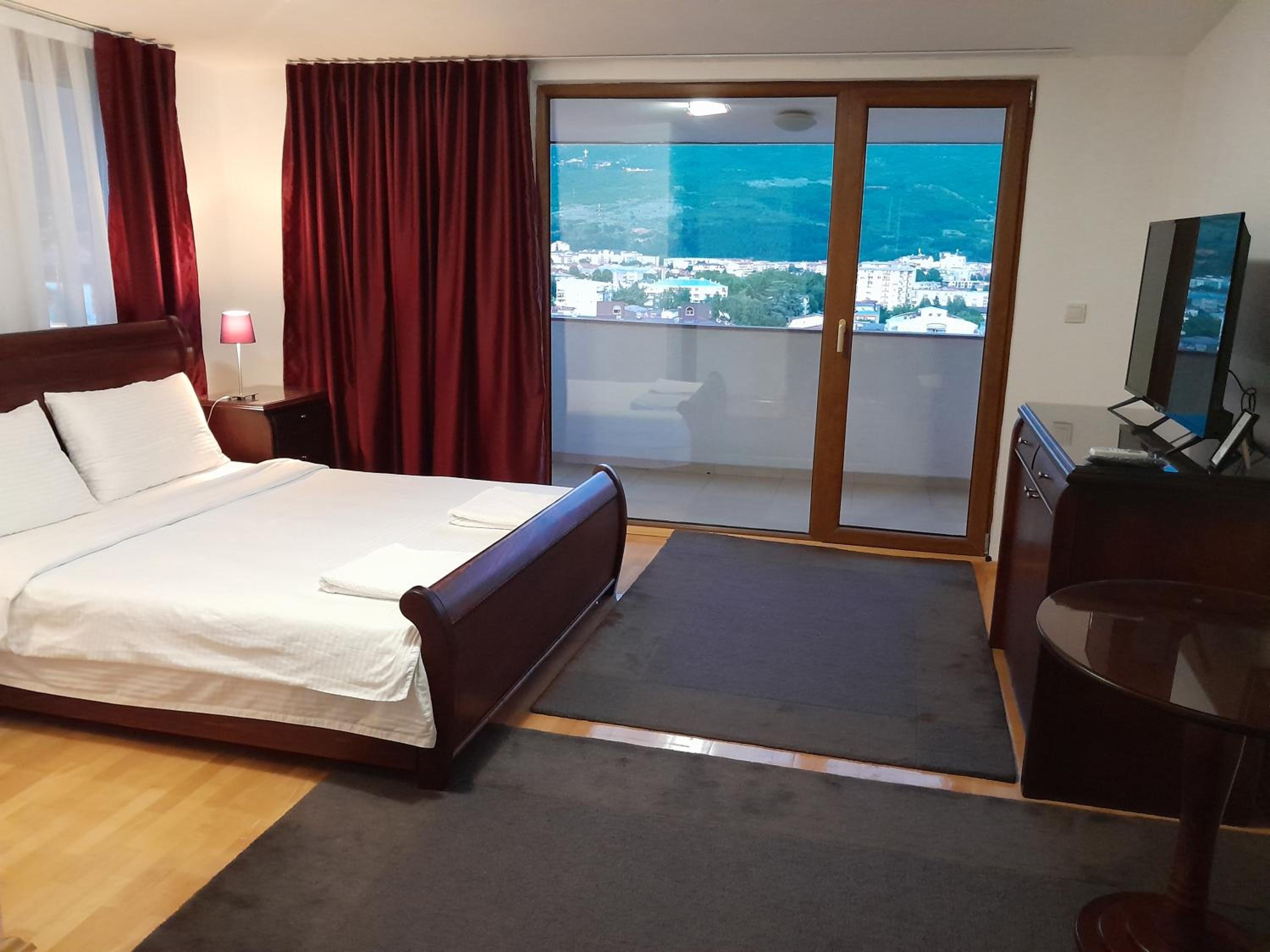 King Room with Lake View