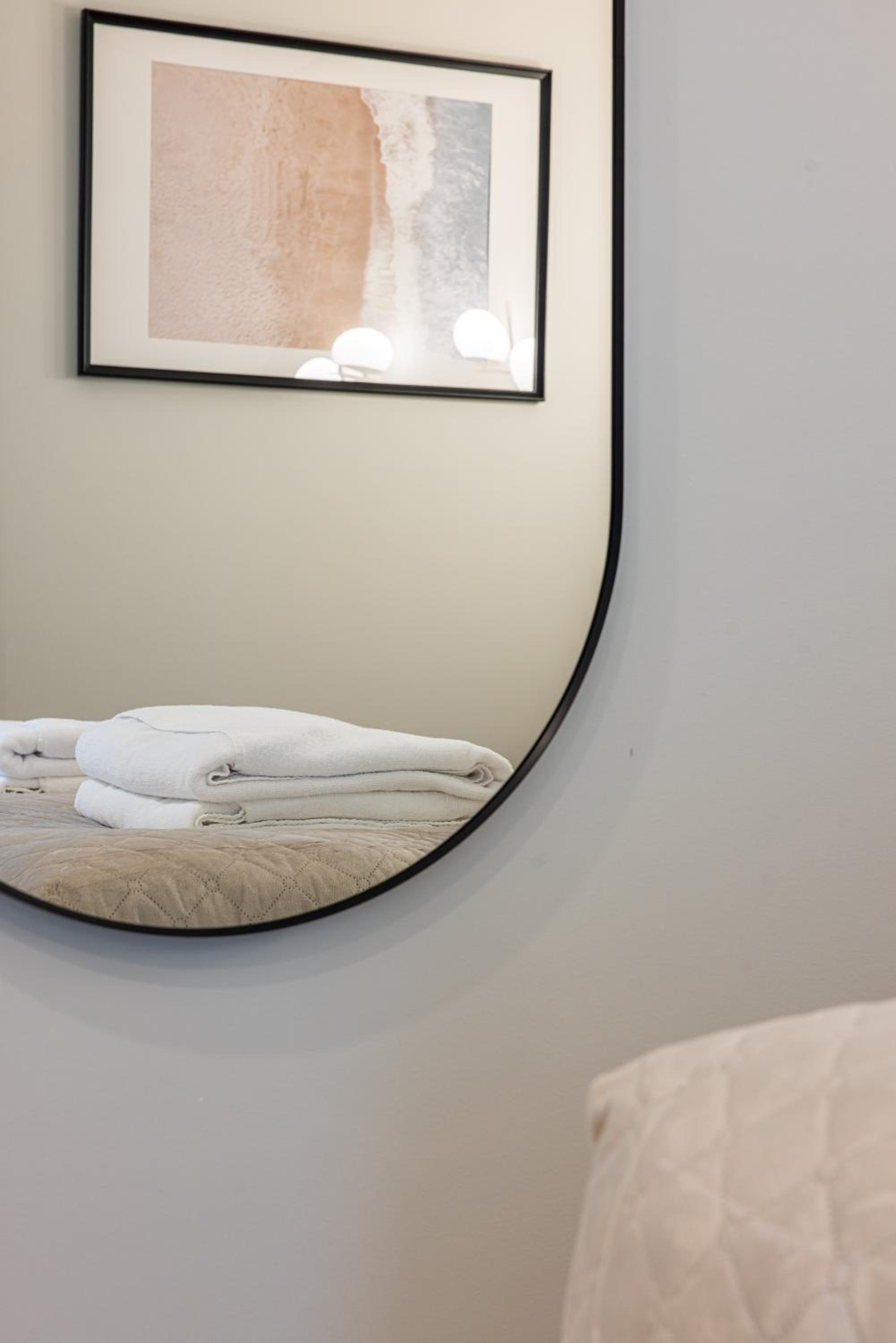 One-Bedroom Apartment - Photo 35