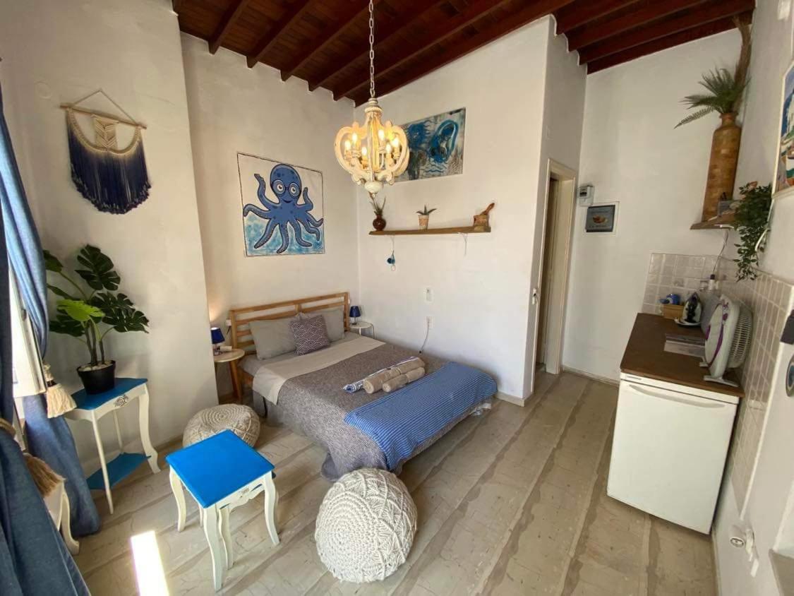 One-Bedroom Apartment - Photo 25