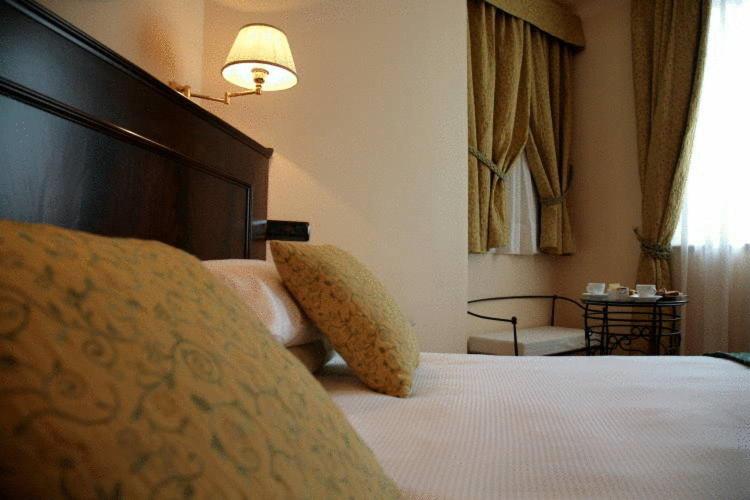 Double Or Twin Room photo 3