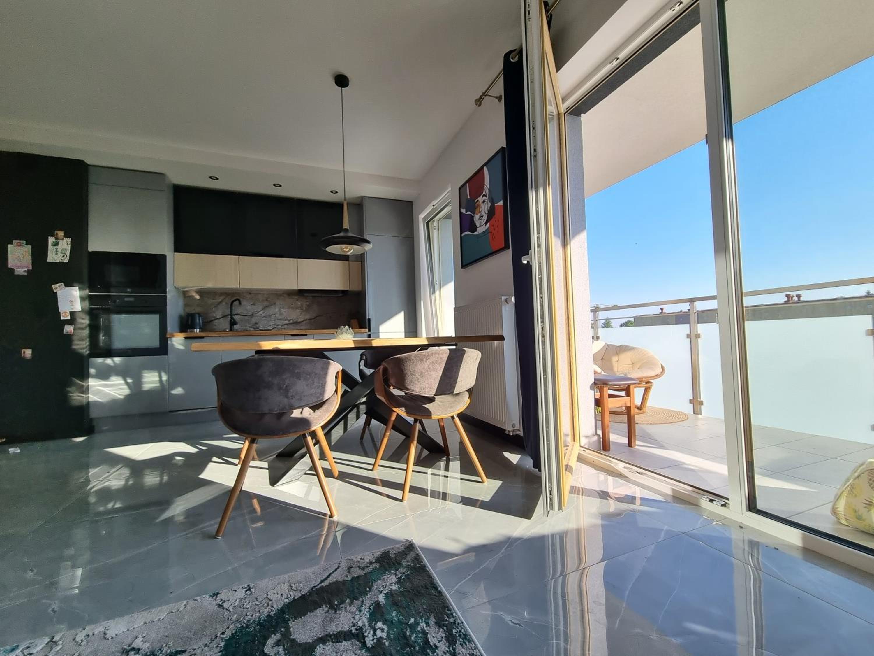 Two-Bedroom Apartment - Photo 3