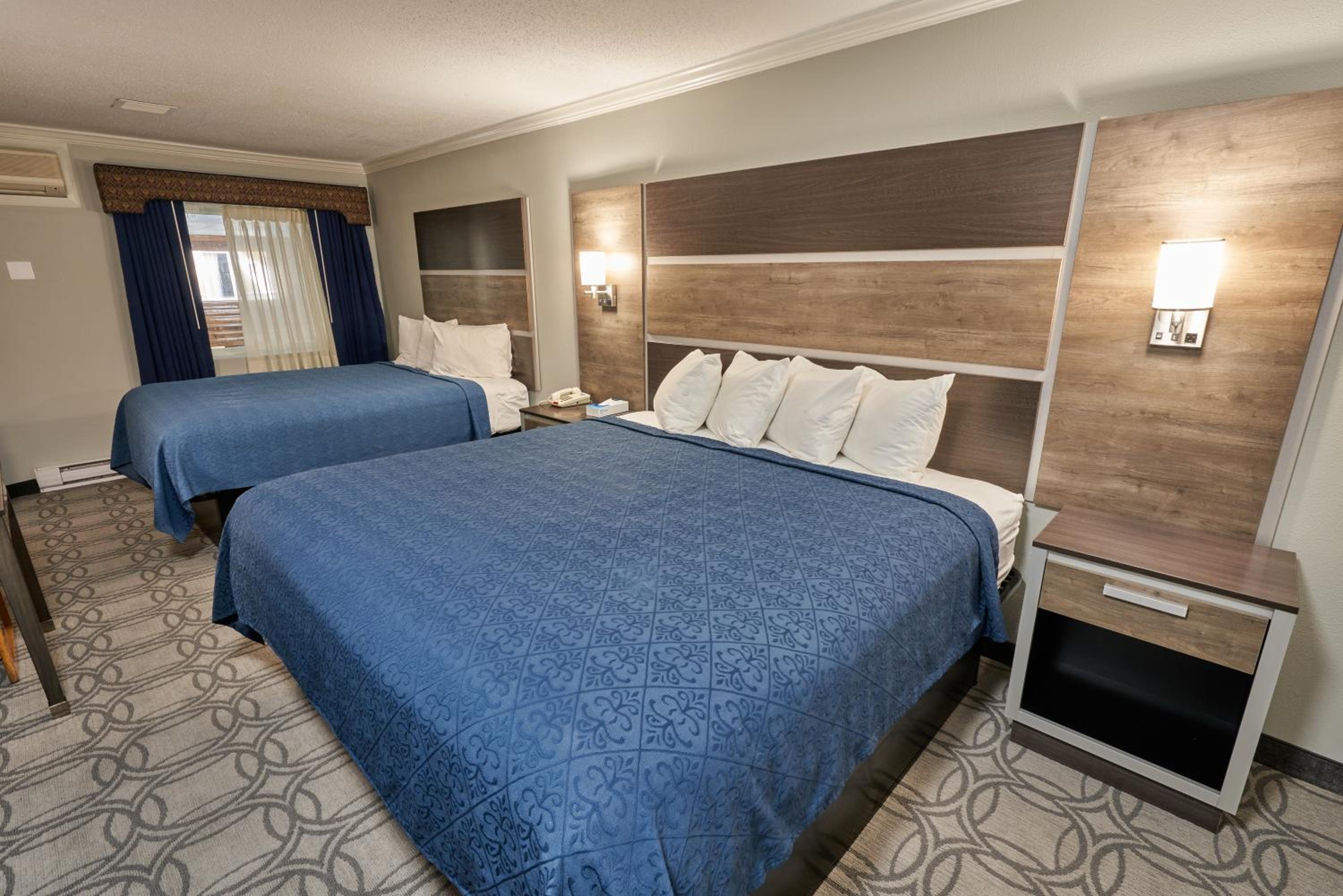 King Room with Pool View (Non-Smoking) - Photo 1