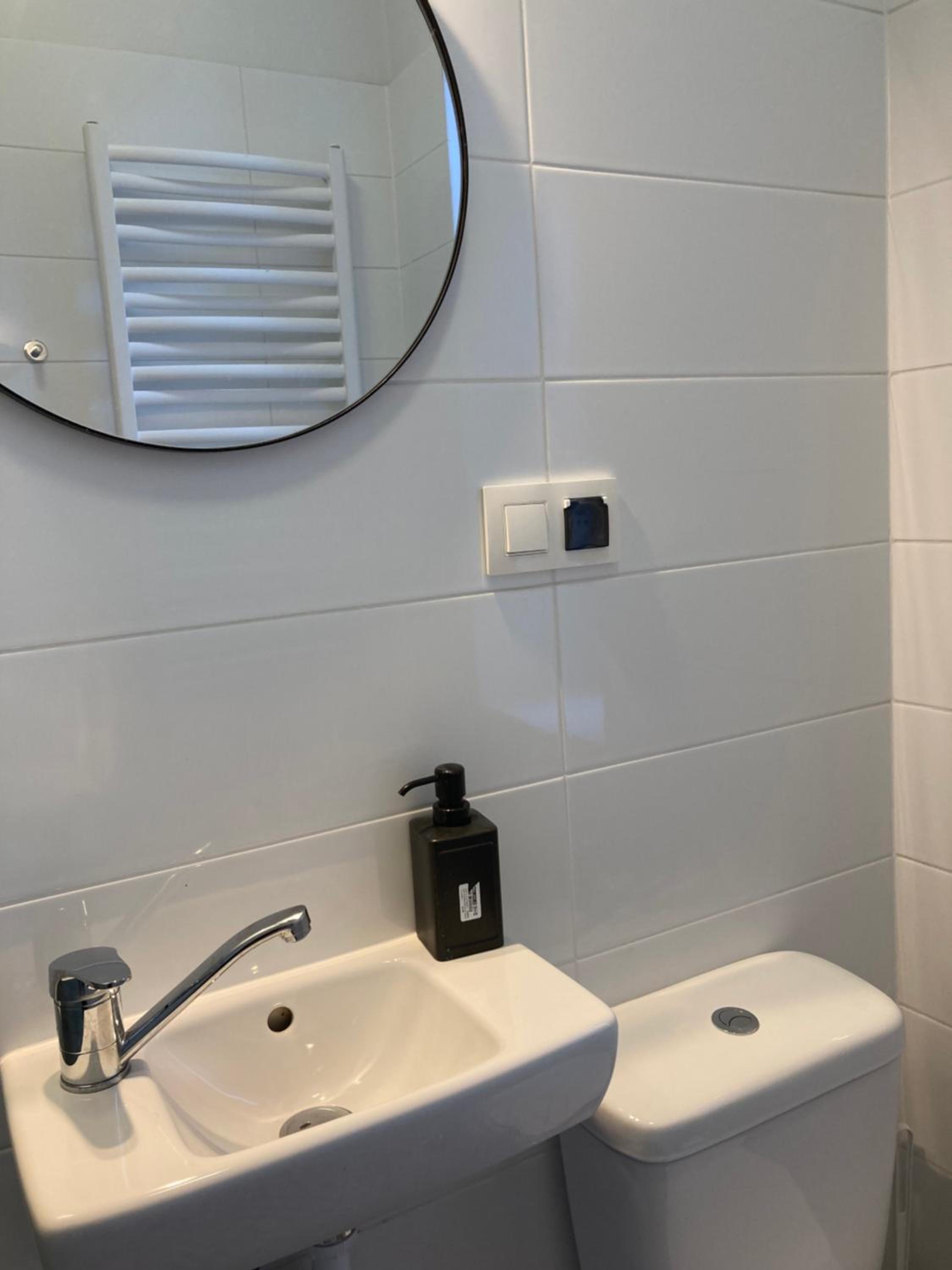 Triple Room with Balcony - Photo 5