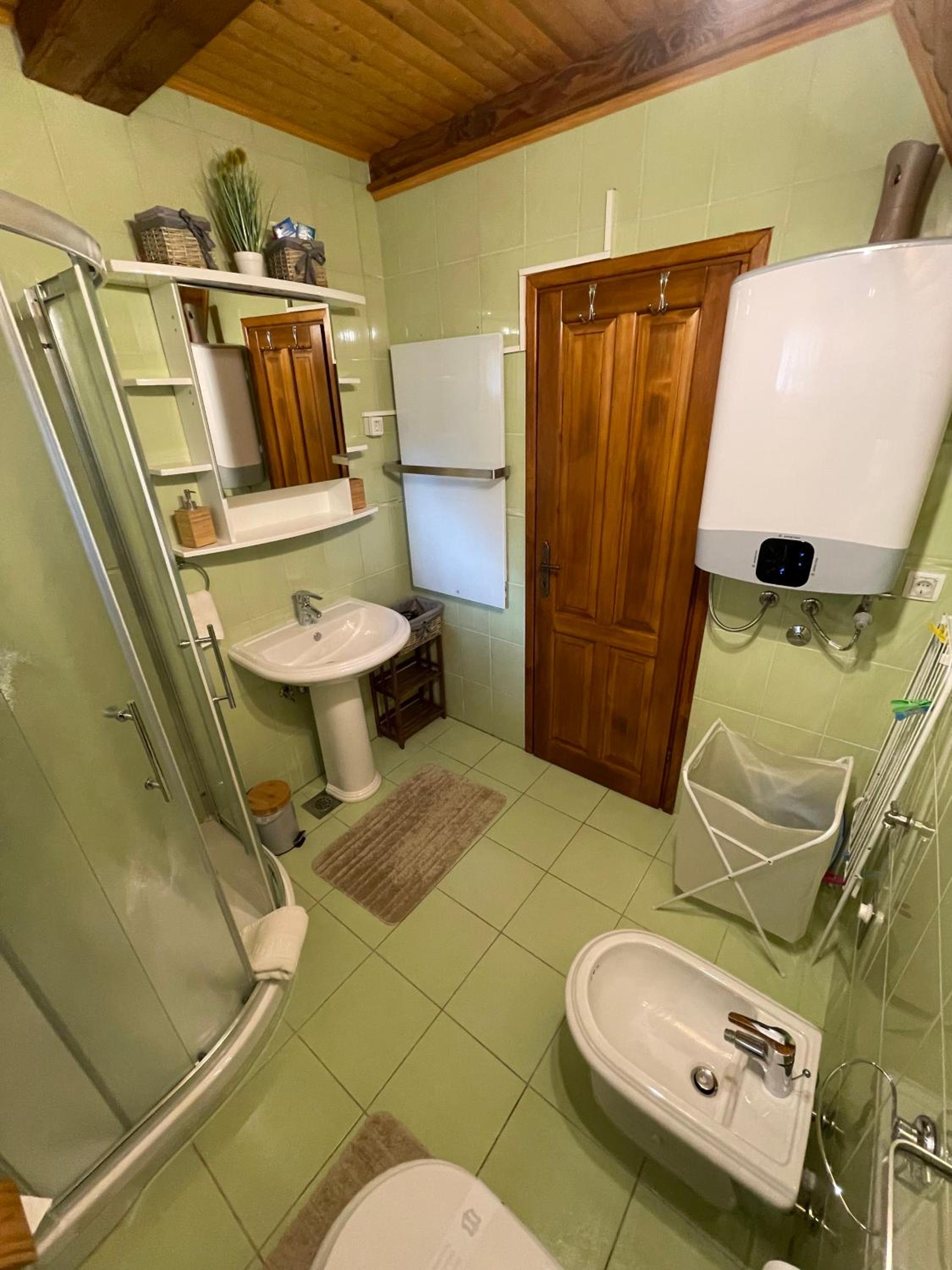 Three-Bedroom Chalet photo 2