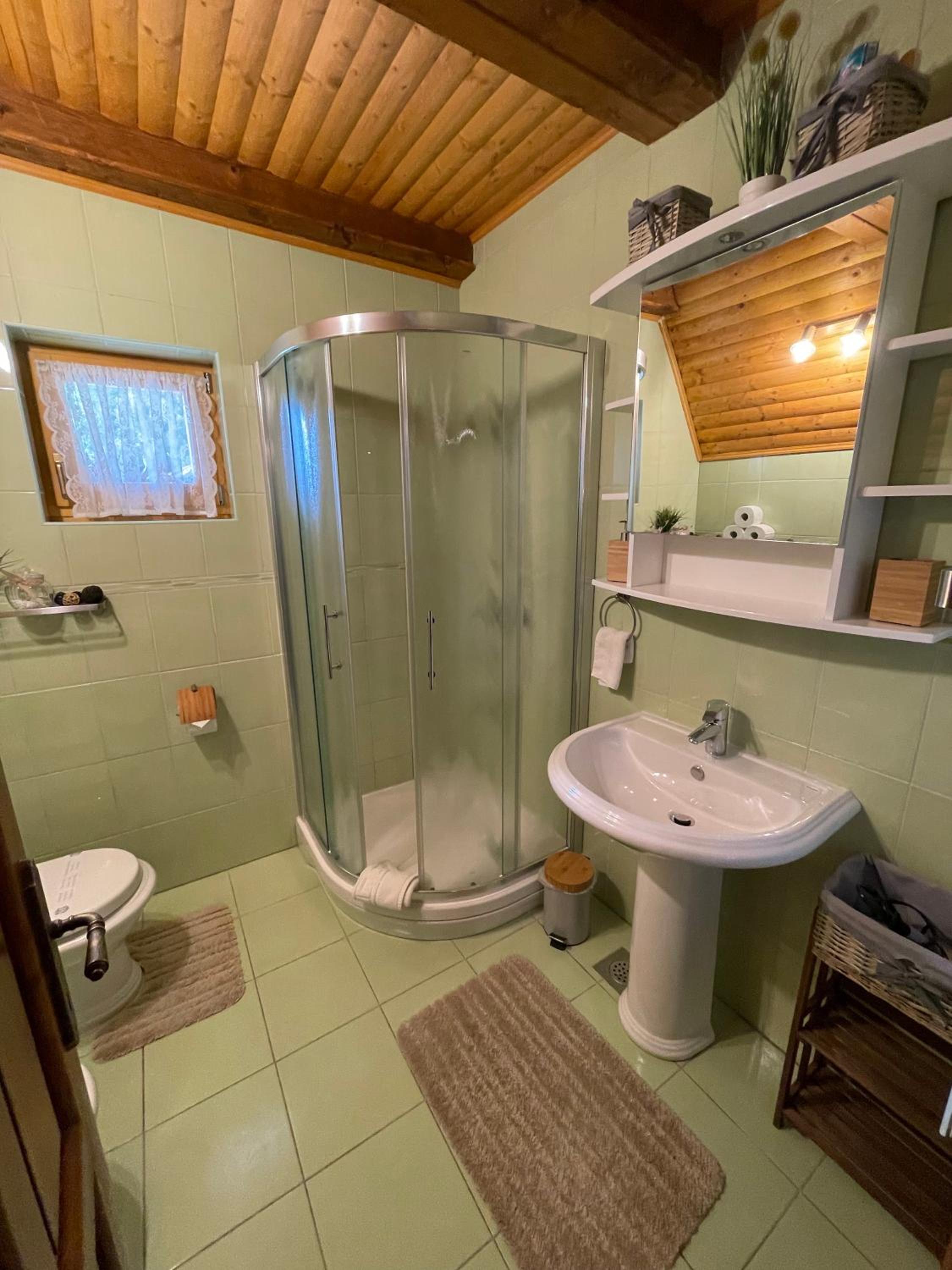 Three-Bedroom Chalet photo 3