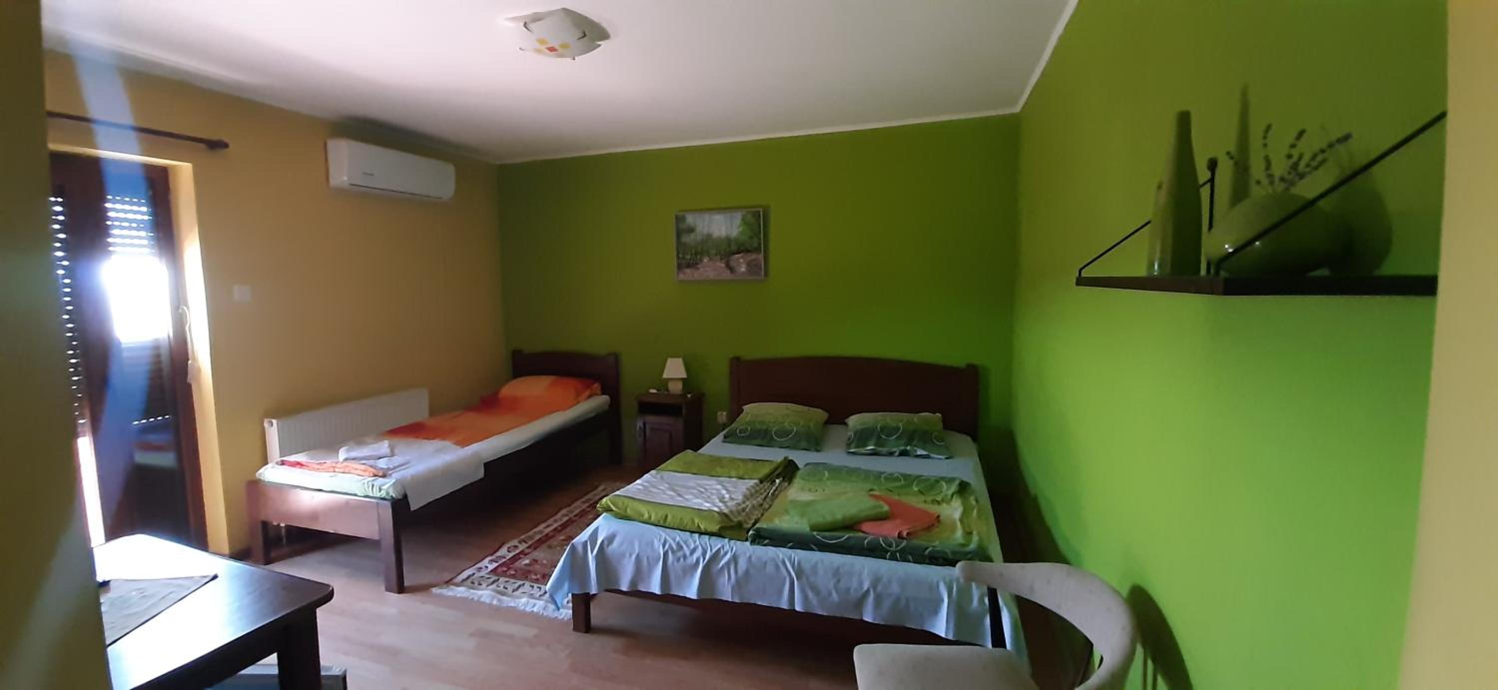 Double or Twin Room with City View - Photo 1