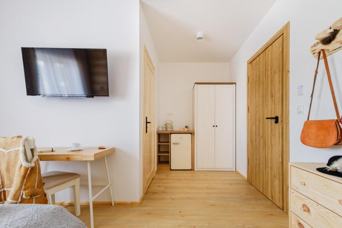 Standard Double or Twin Room photo 3