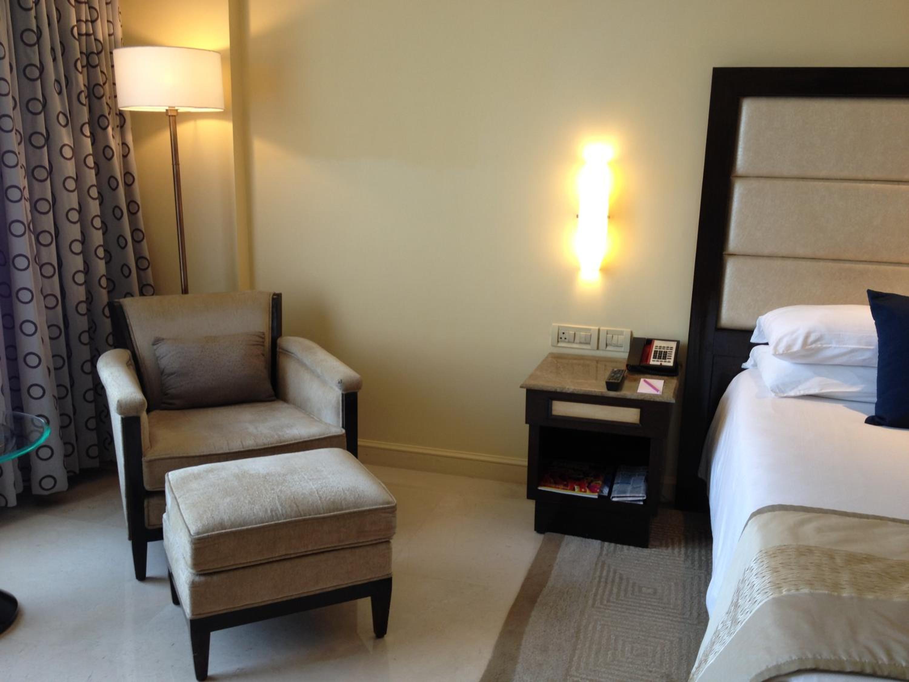 Superior Queen Bed Room - Photo 9