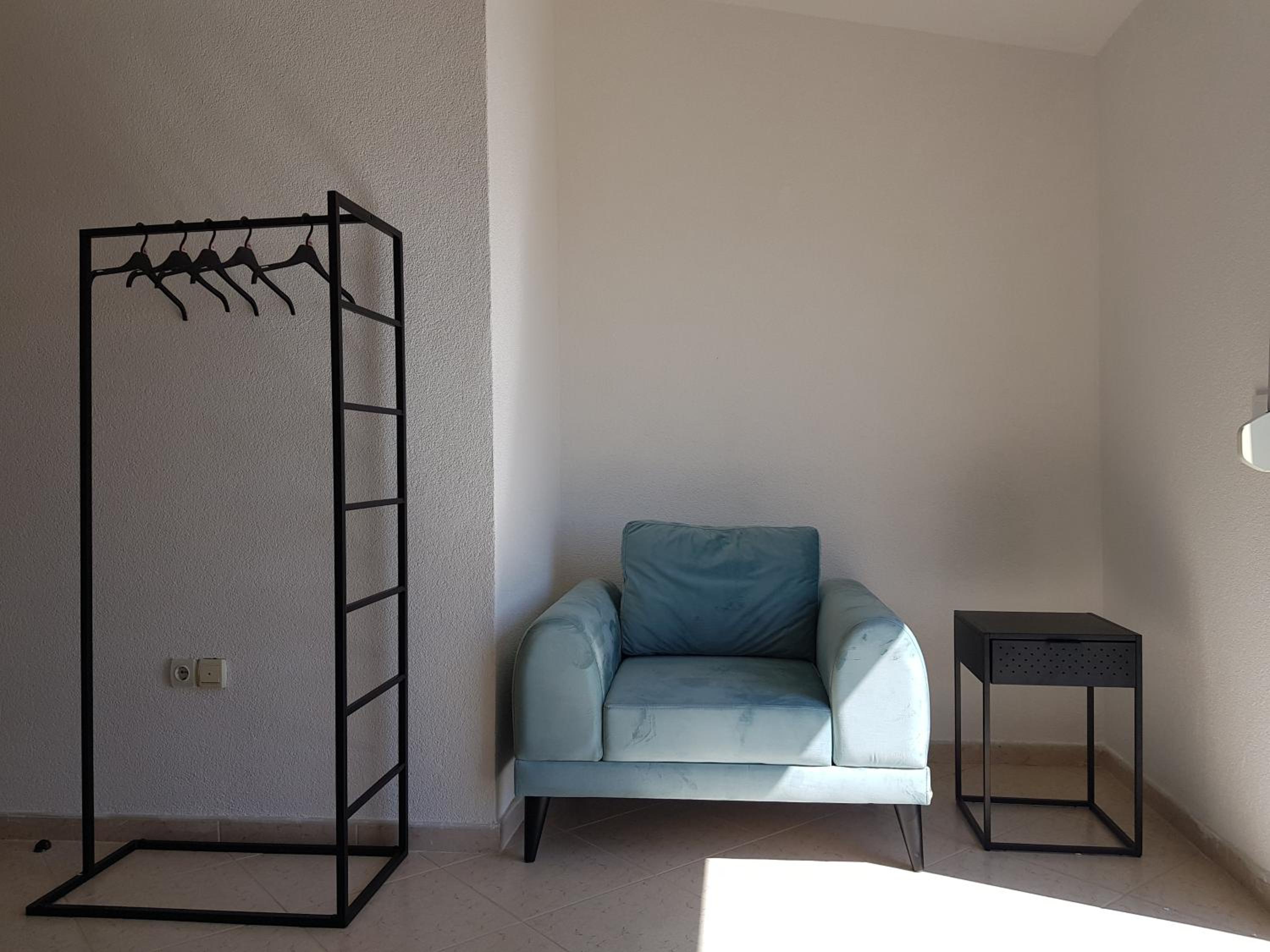 Four-Bedroom House photo 2