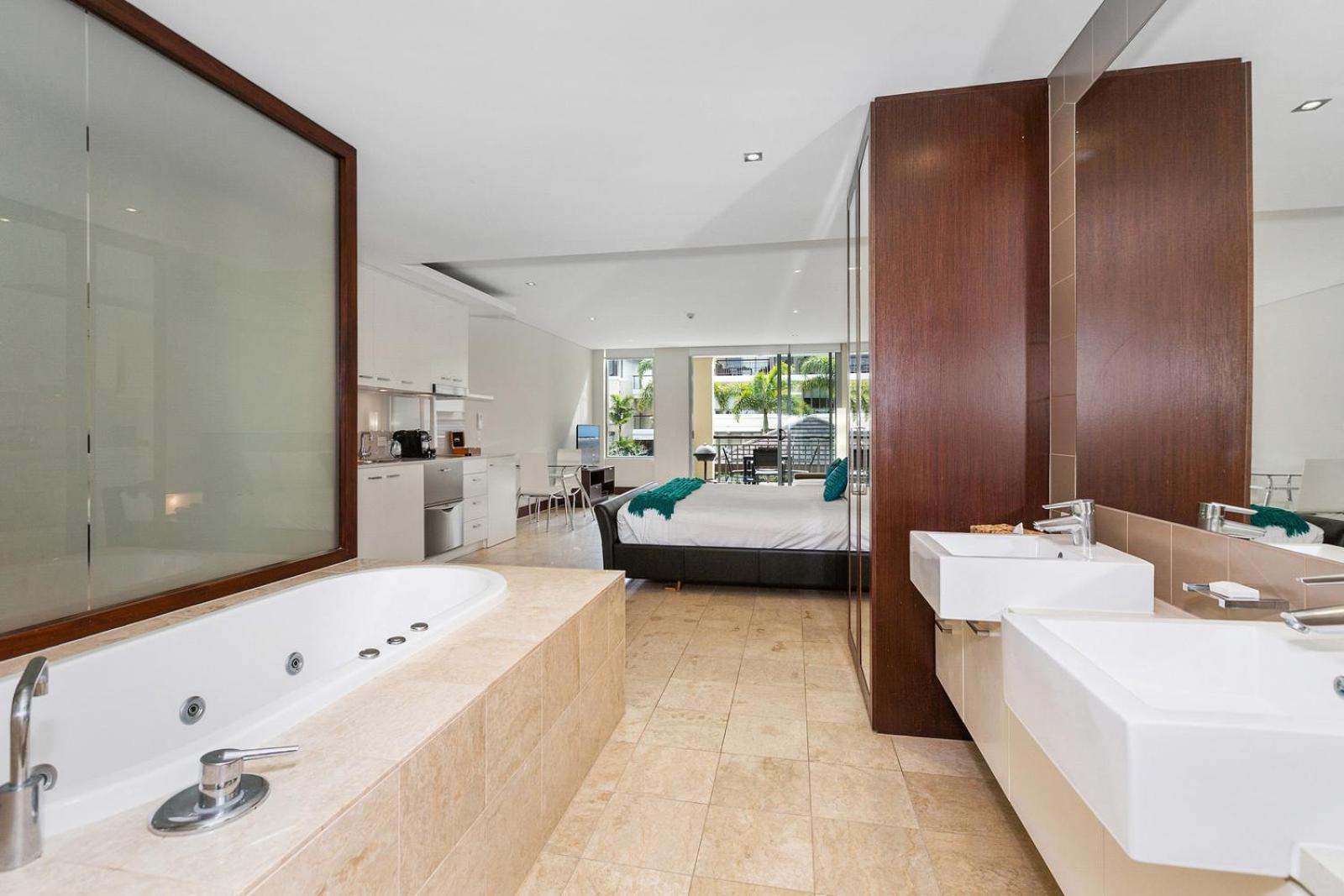 Studio Apartment With Pool View