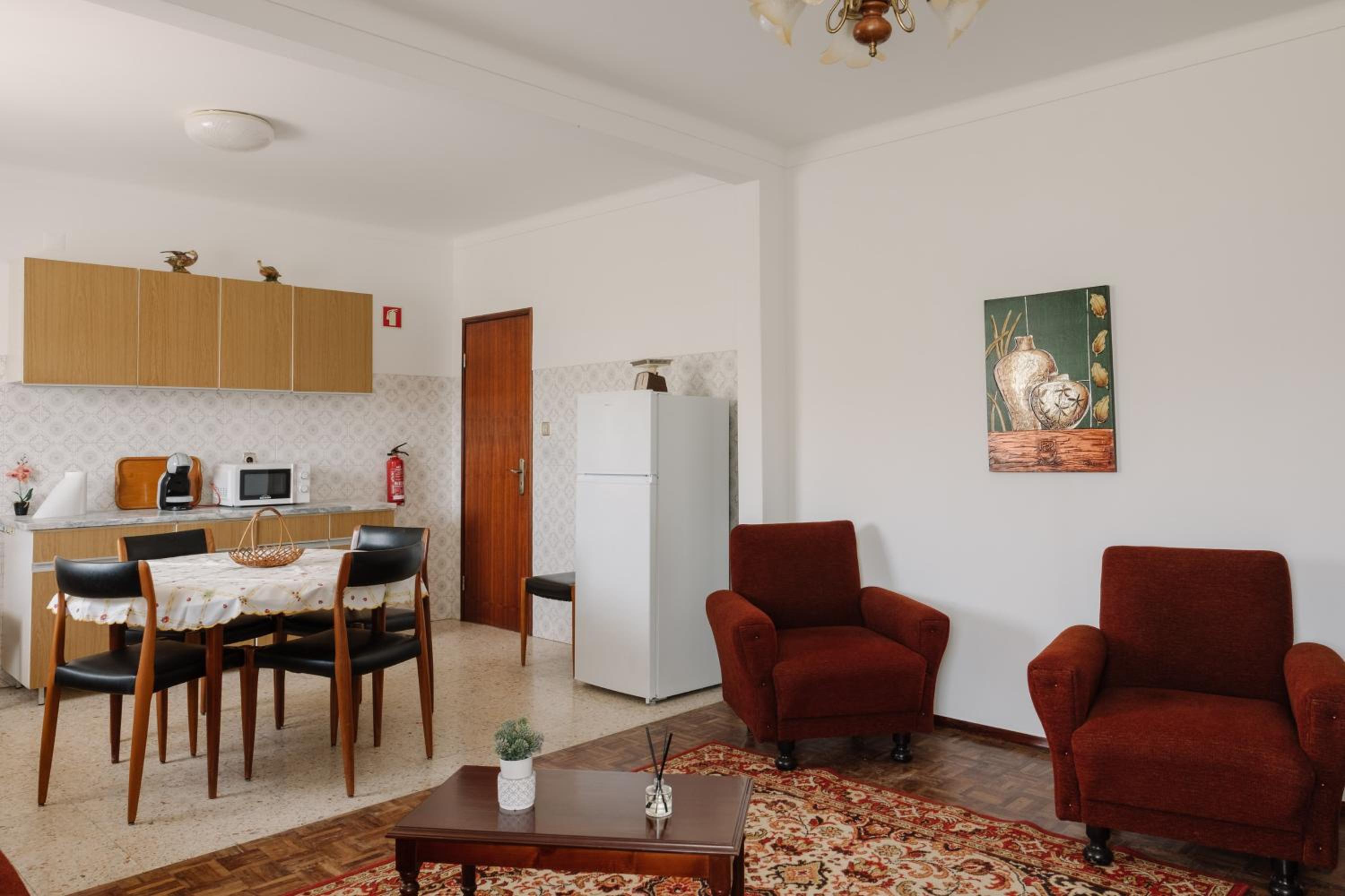 One-Bedroom House - Photo 47