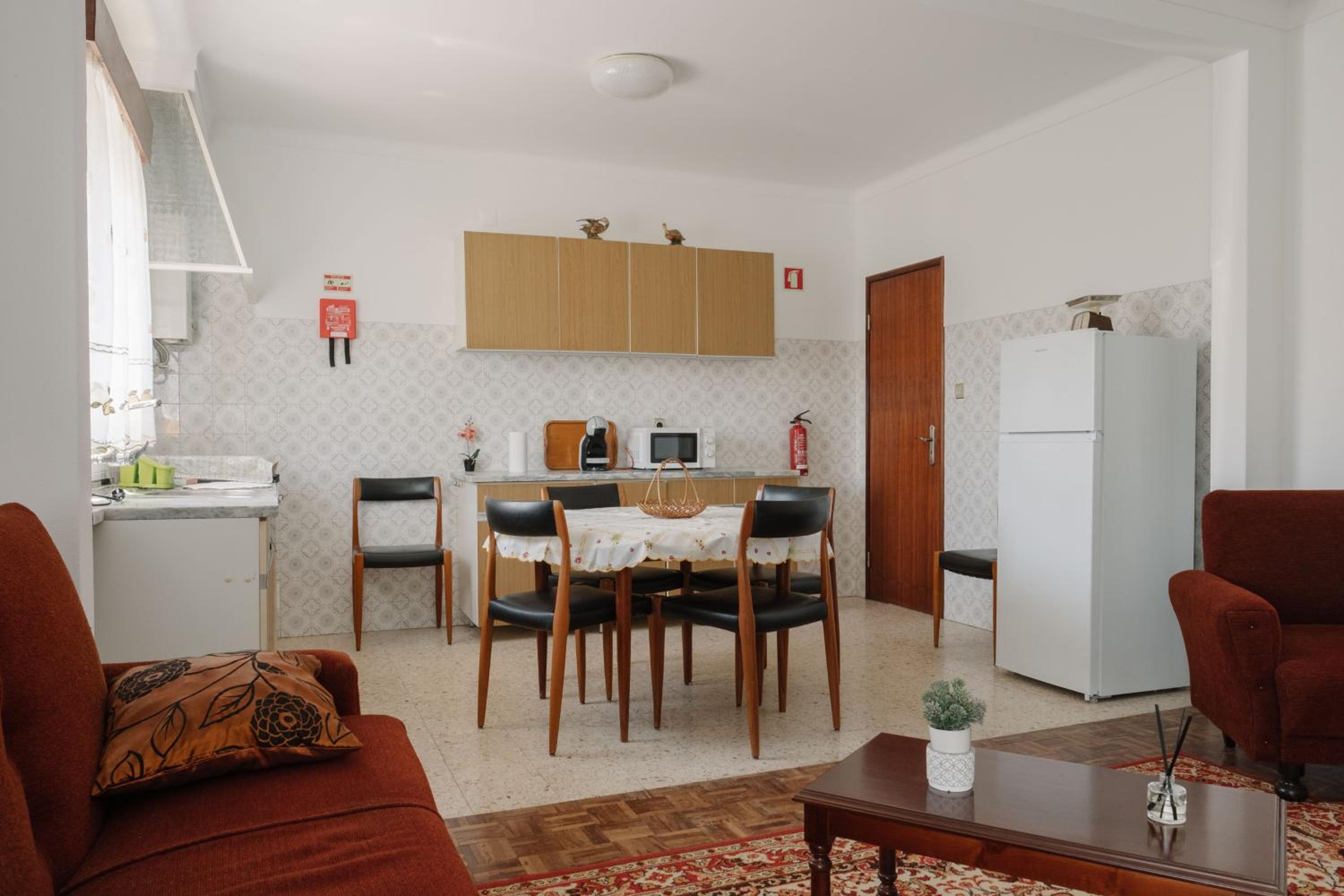 One-Bedroom House - Photo 13