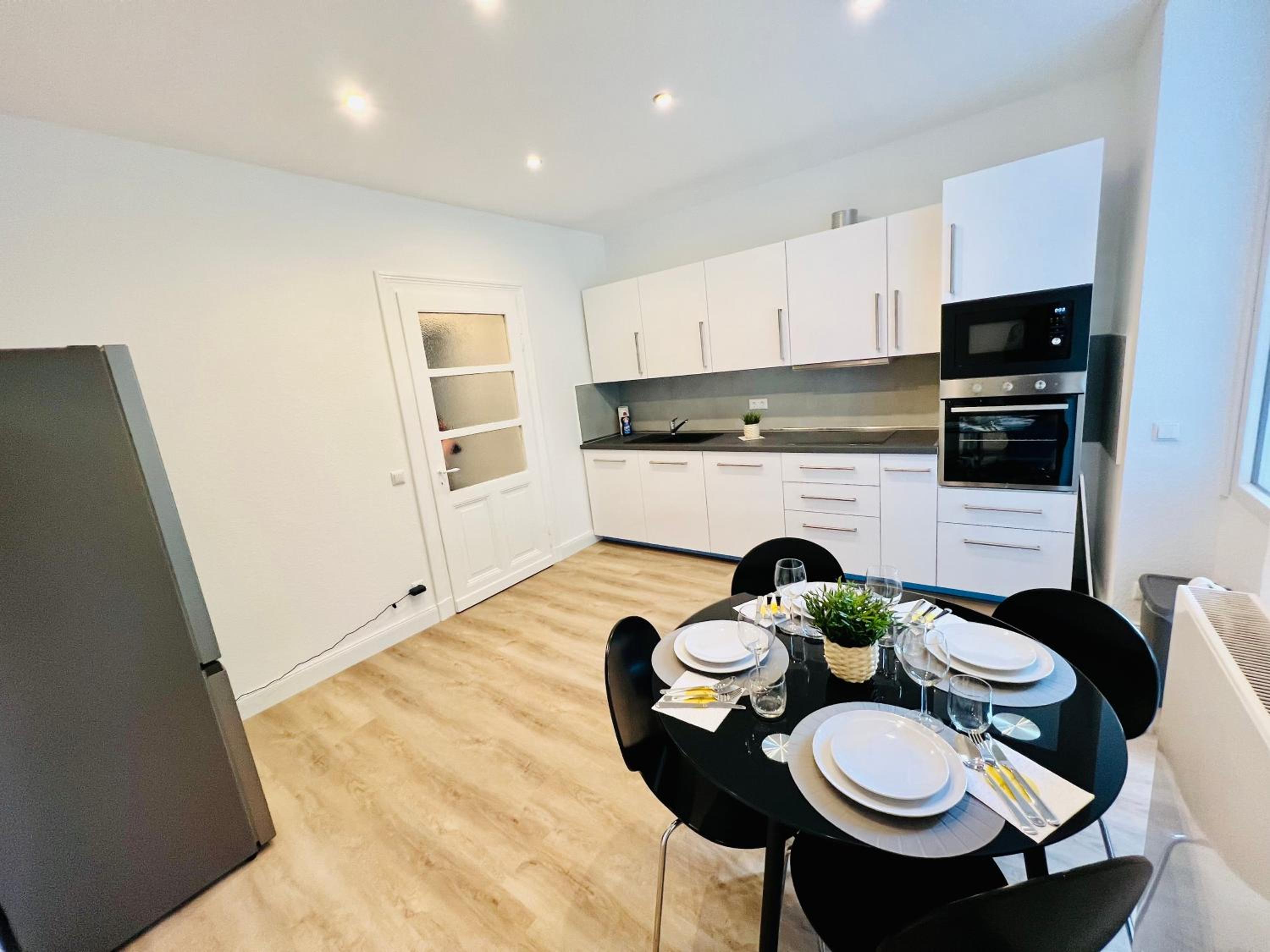 Superior Apartment photo 2