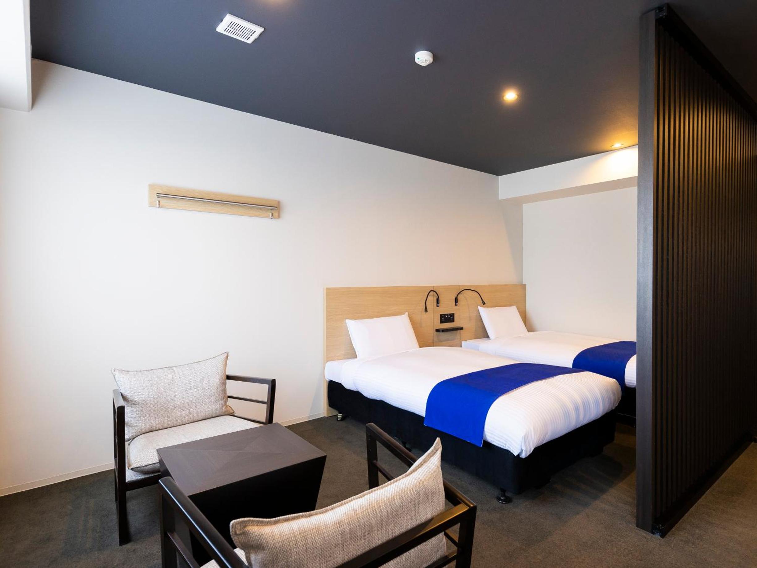 Twin Room - Disability Access photo 1