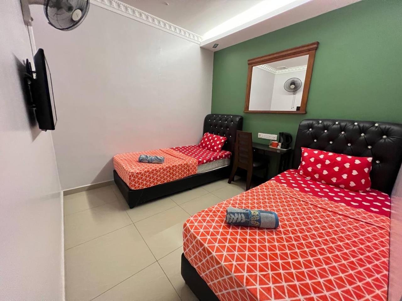 Economy Twin Room