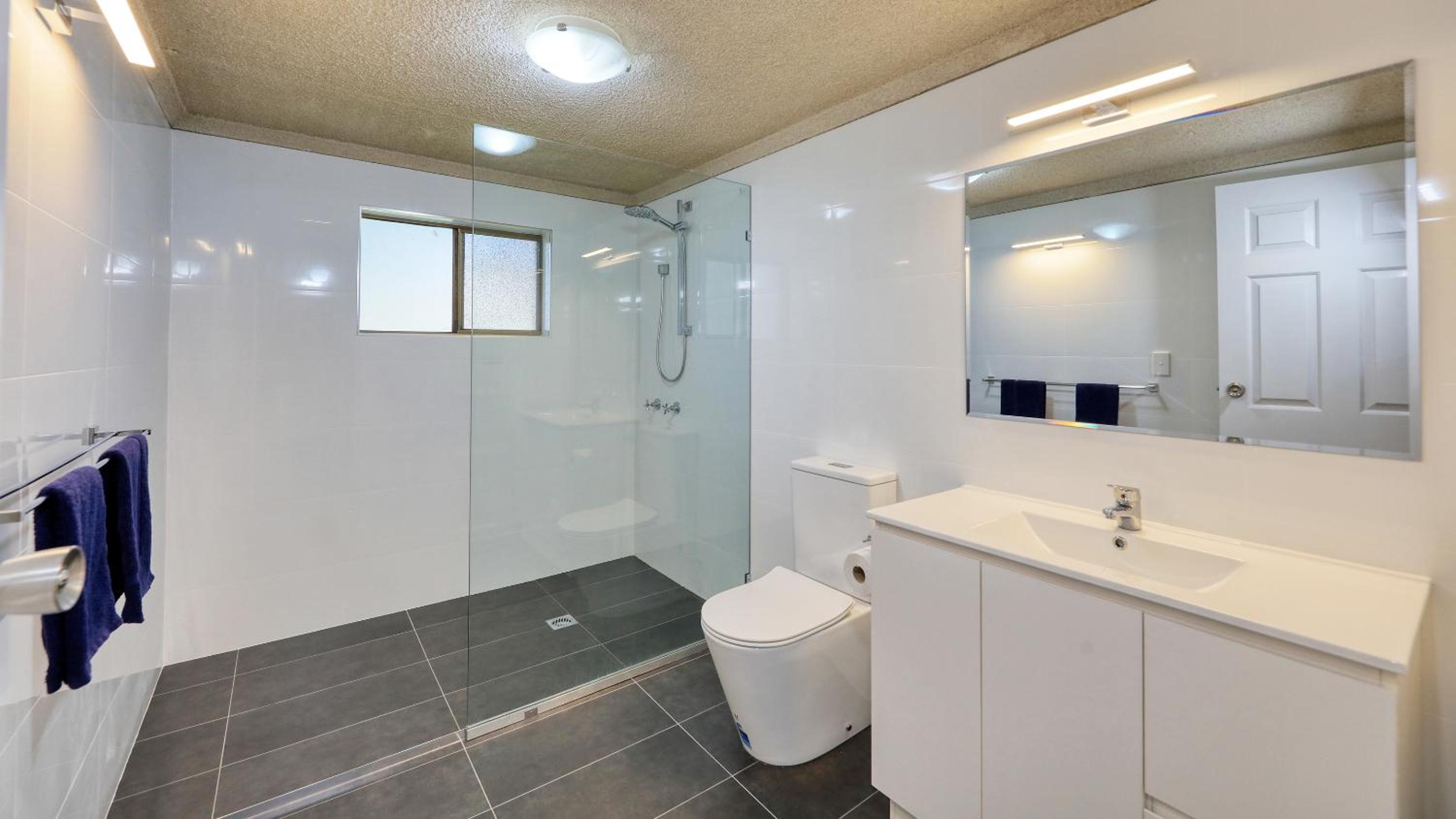 Standard Two-Bedroom Apartment photo 2