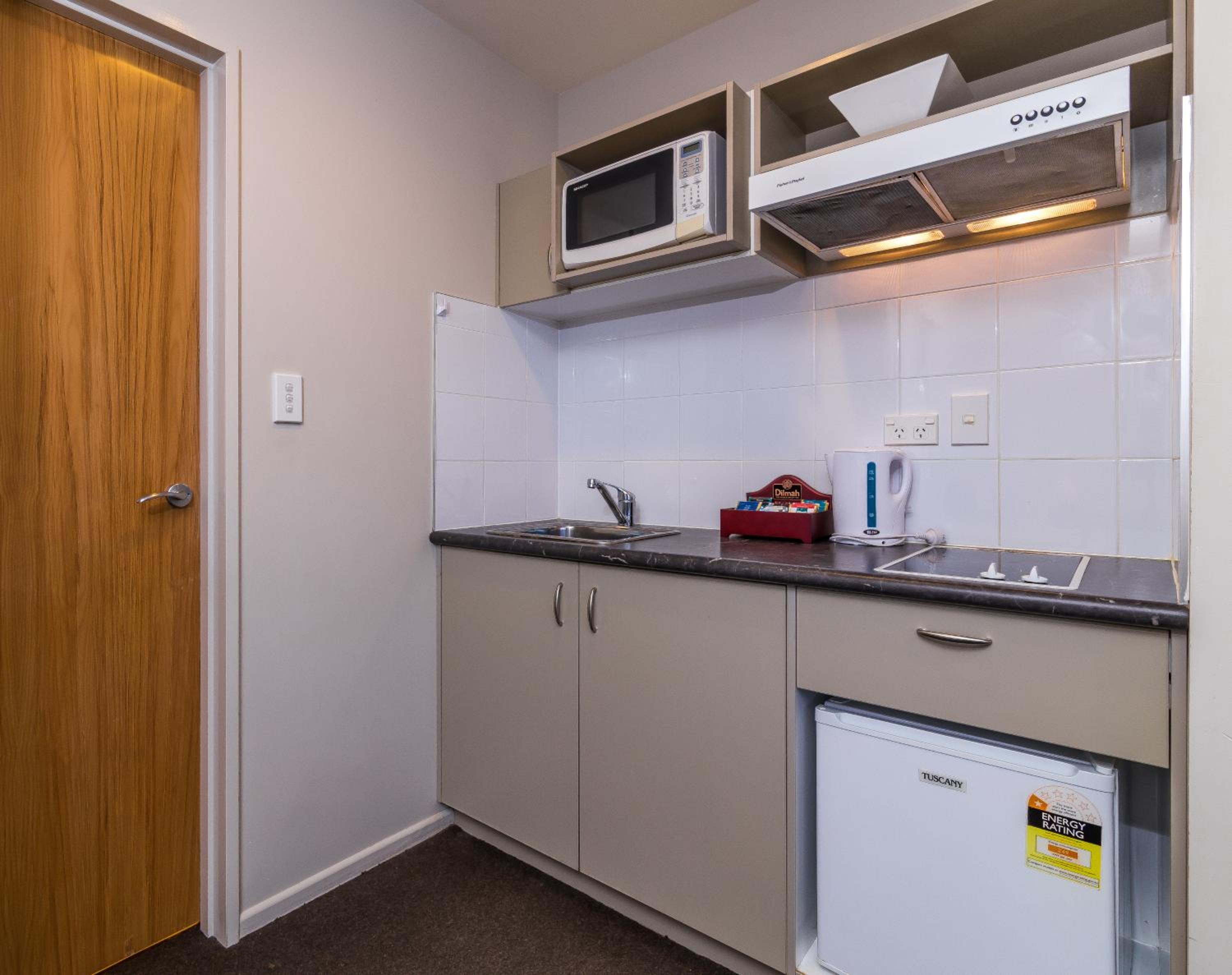 Two-Bedroom Apartment - Photo 3