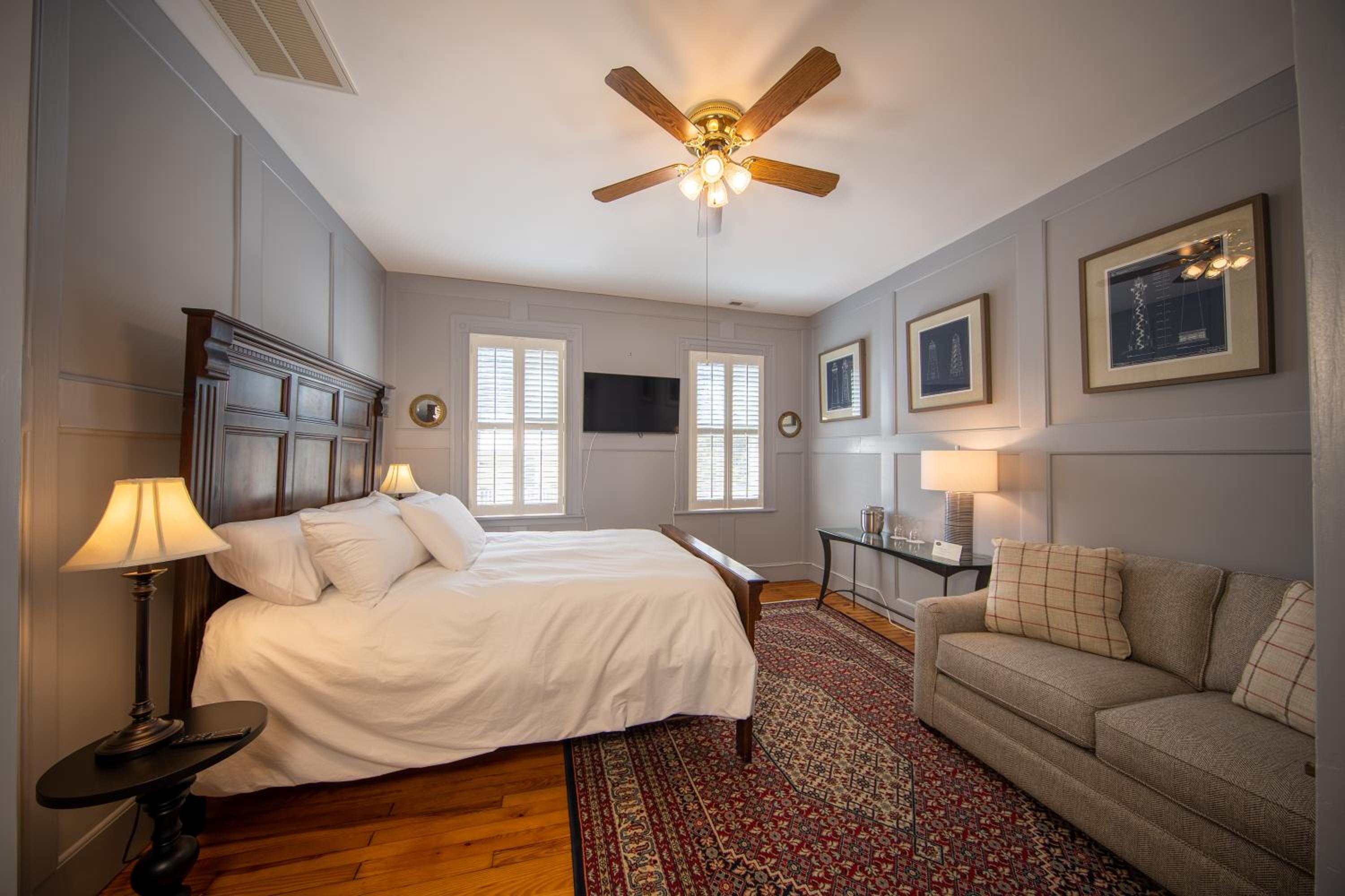 Queen Room