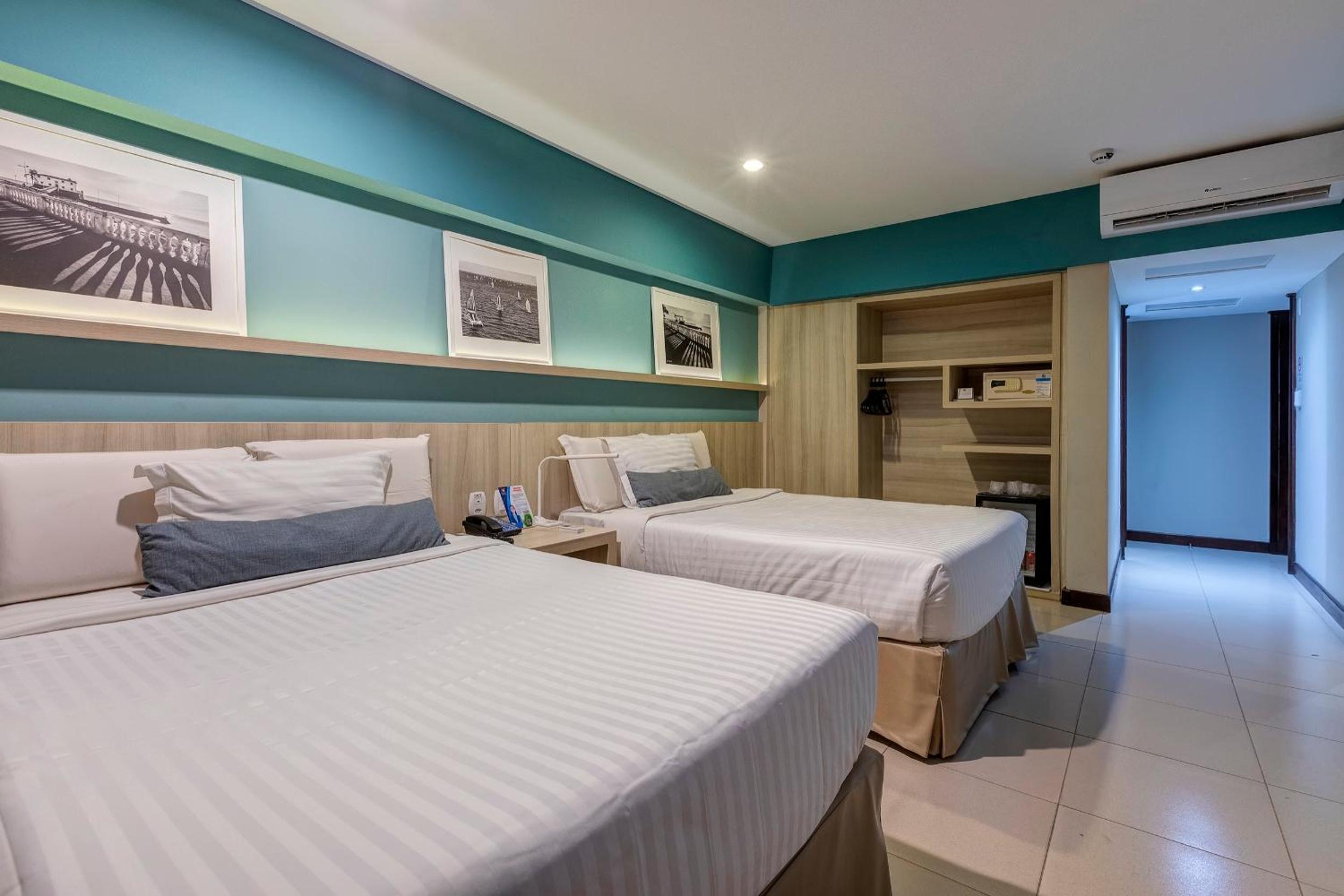 Triple Room with Side Sea View