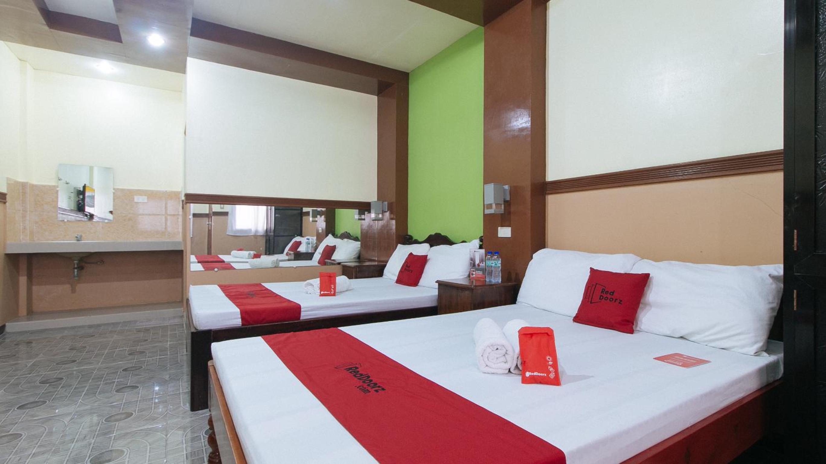 Deluxe Family Room