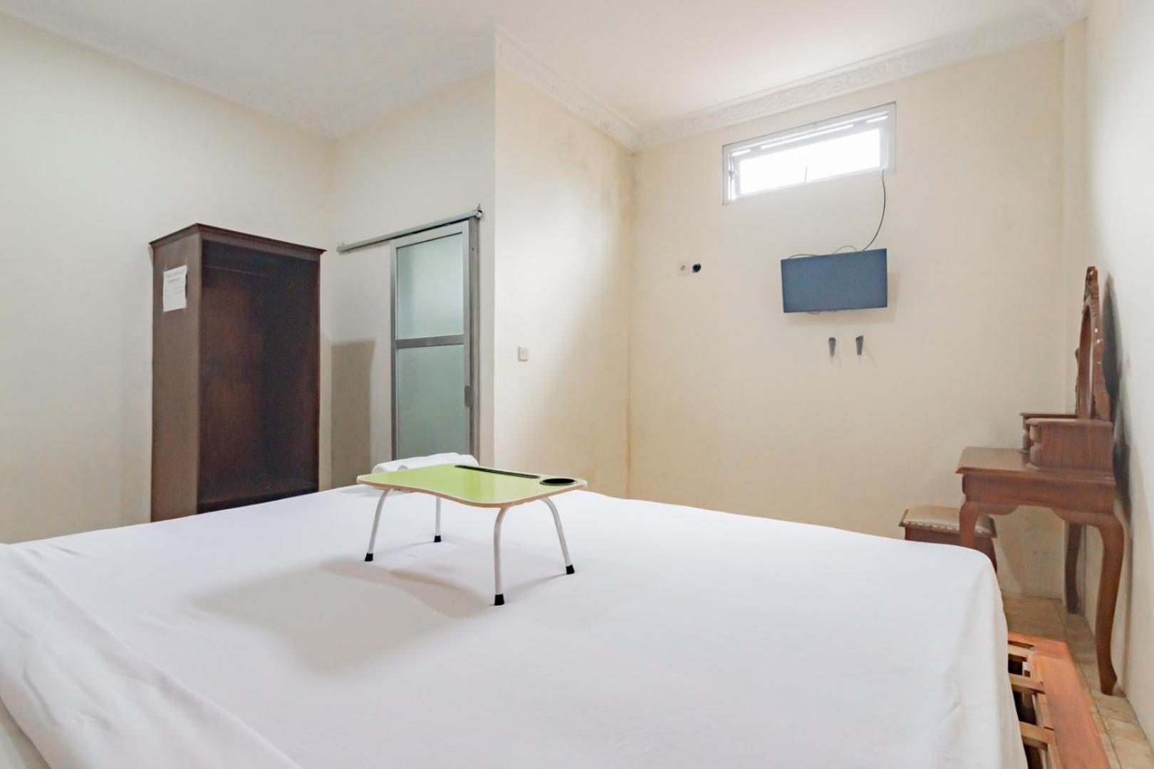 Standard Queen Room - Photo 6