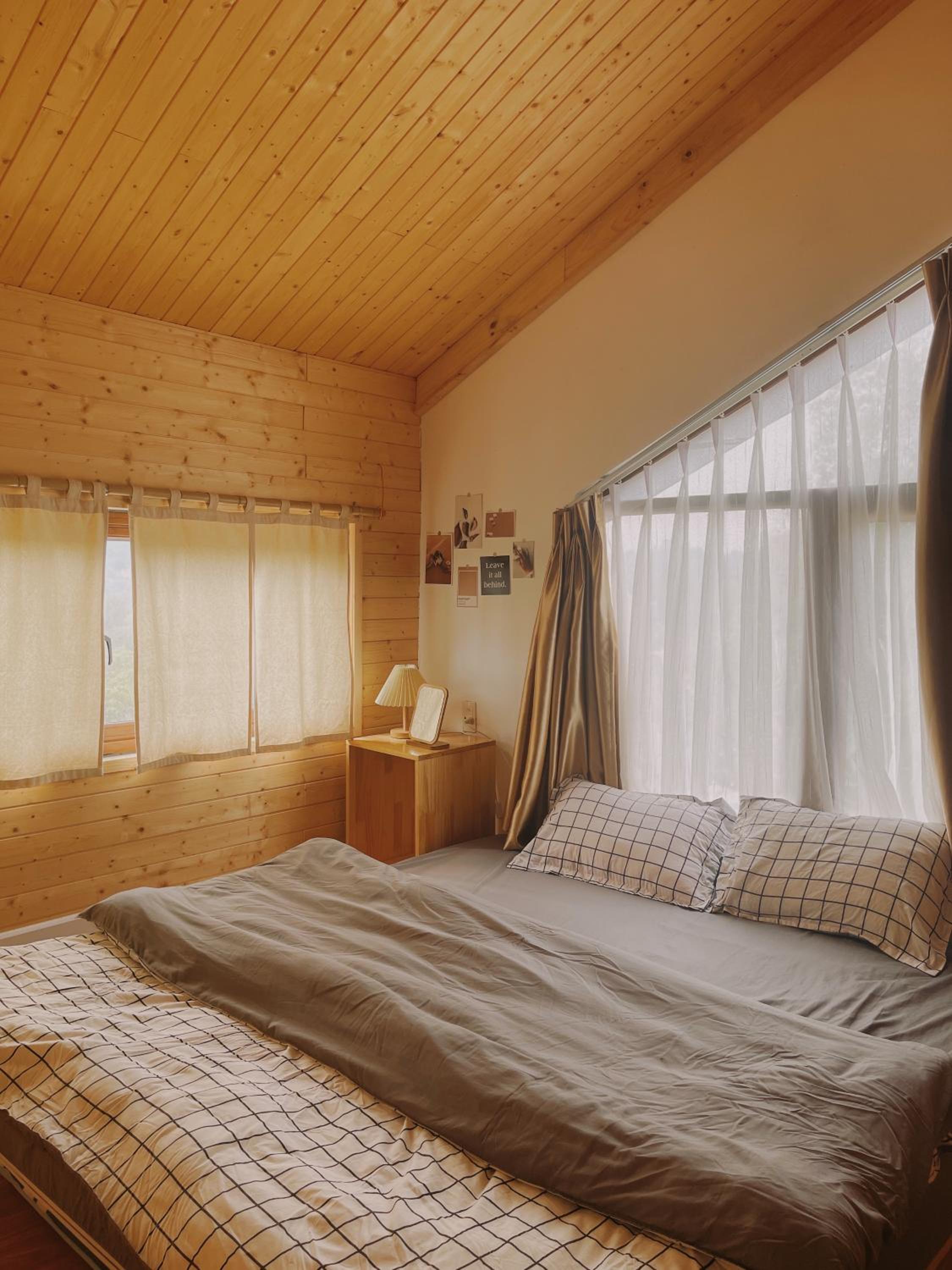 Deluxe Double Room with Bath photo 3