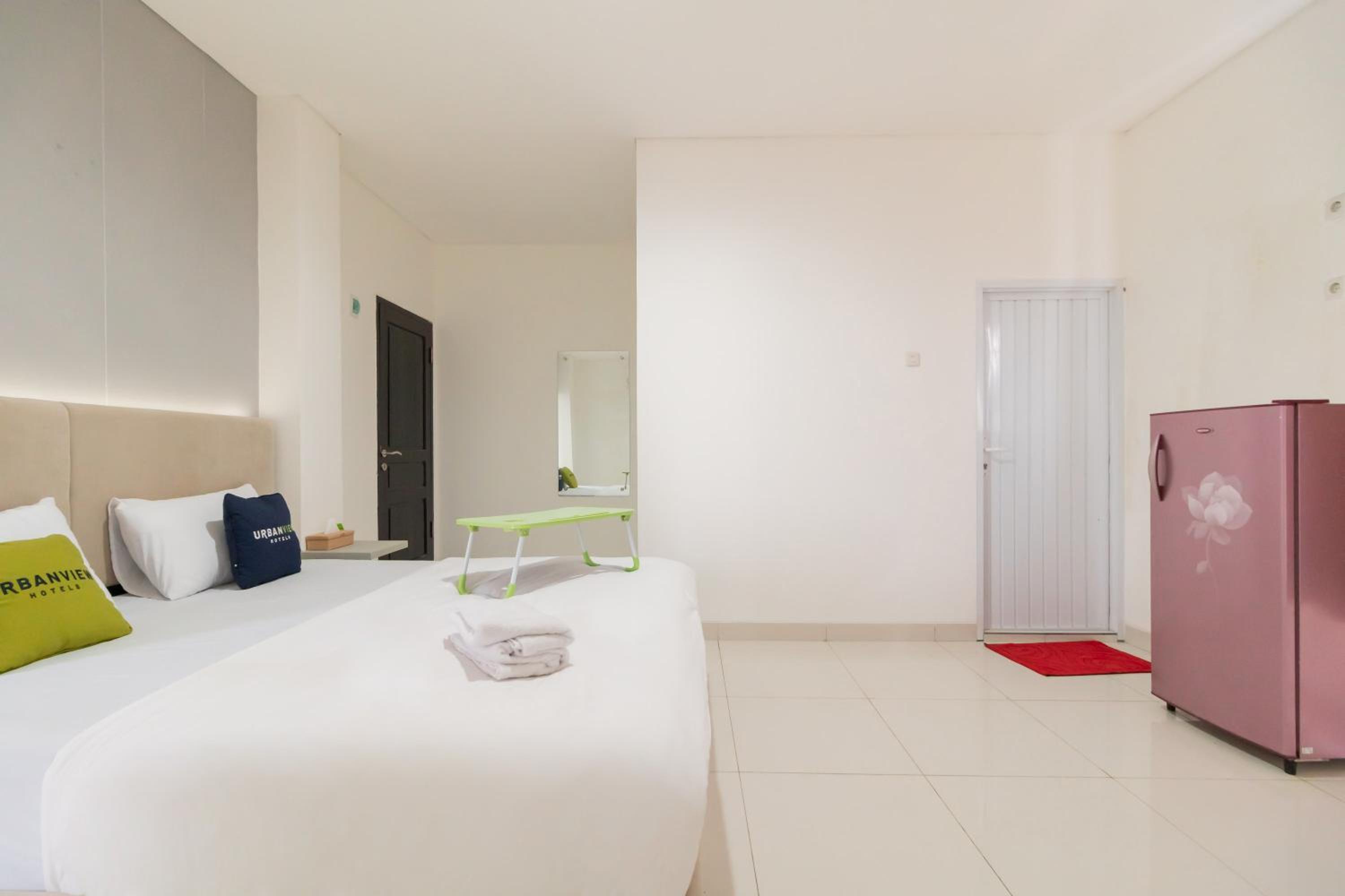 Suite - Photo 1