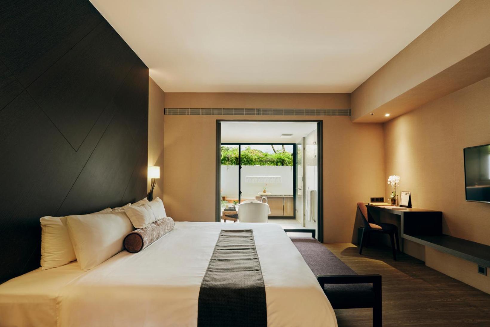 Junior Suite with Garden View photo 1